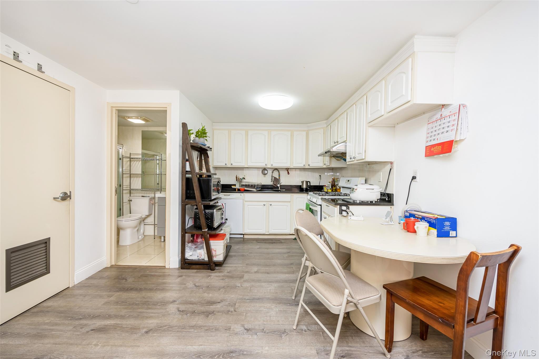 4317 Union Street # 4E, Flushing, NY 11355