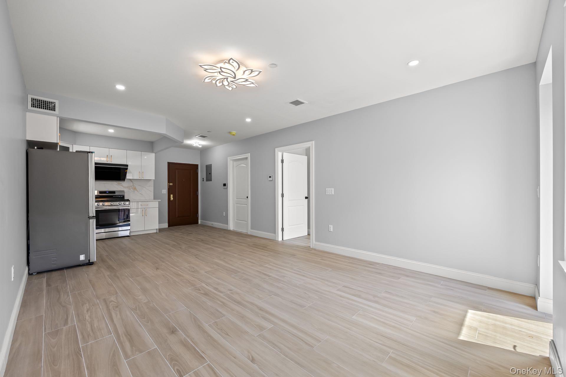 13225 41st Avenue # 3A, Flushing, NY 11355