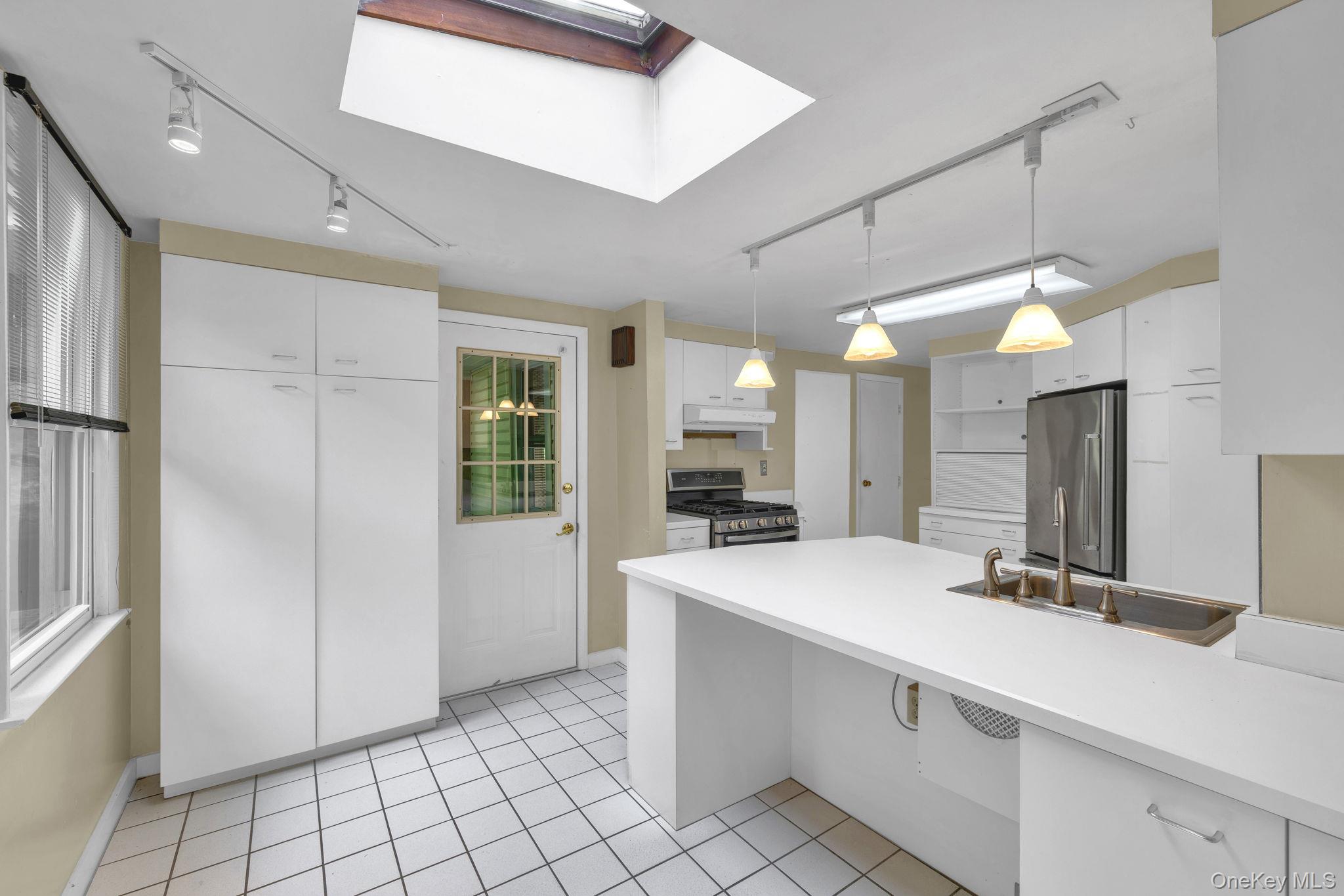 727 Route 17M, Middletown, NY 10940