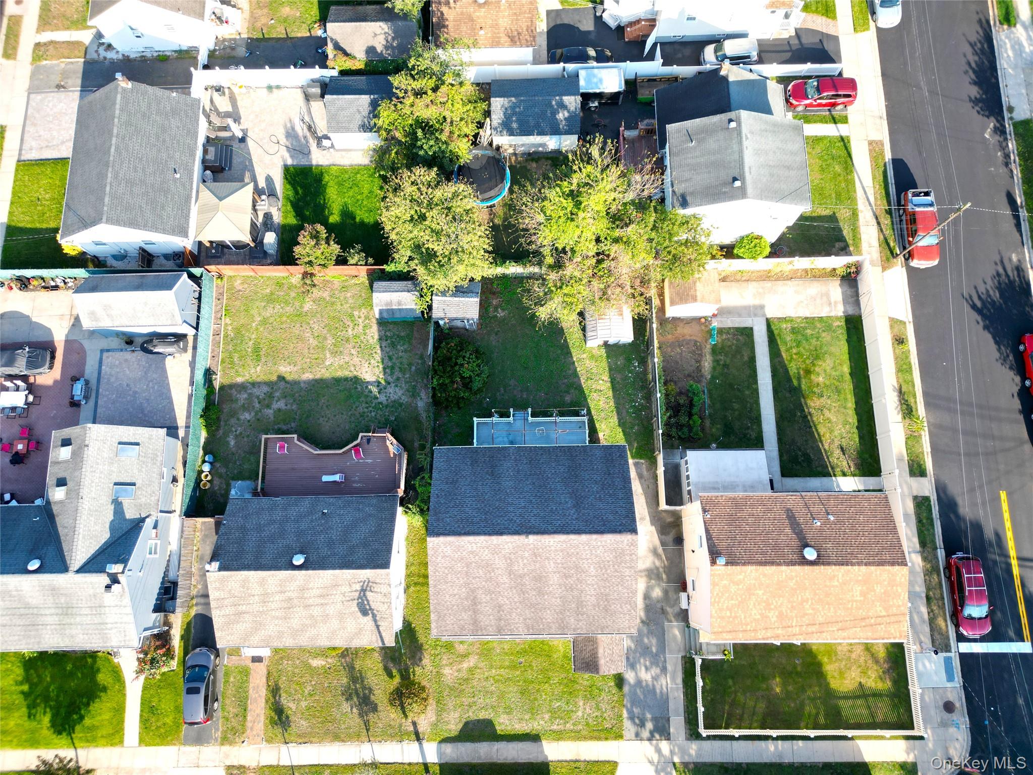 52 Kuhl Avenue, Hicksville, NY 11801