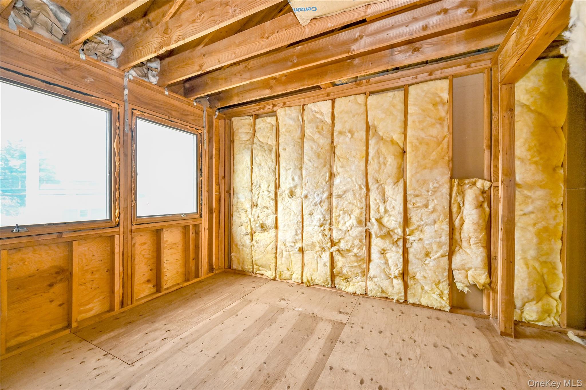 52 Kuhl Avenue, Hicksville, NY 11801