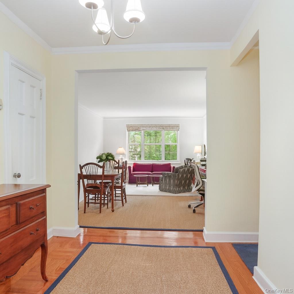 1 Midland Gardens # 4A, Bronxville, NY 10708