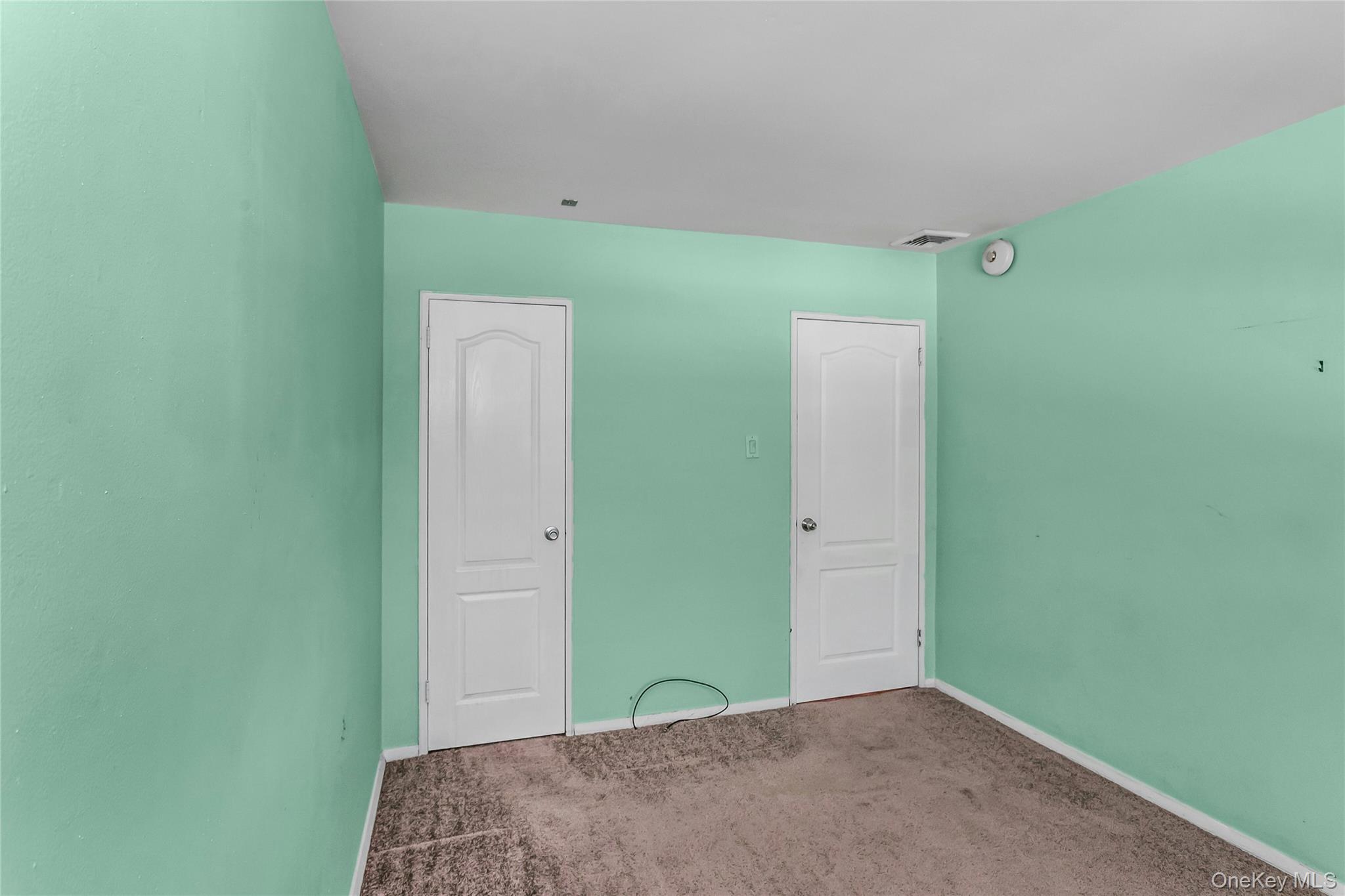 708 Salisbury Park Drive, Westbury, NY 11590