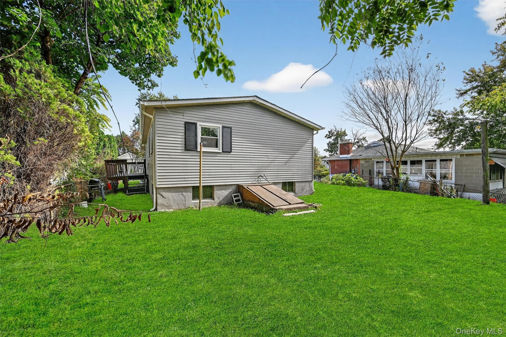 14 Myrtle Avenue, New Windsor, NY 12553