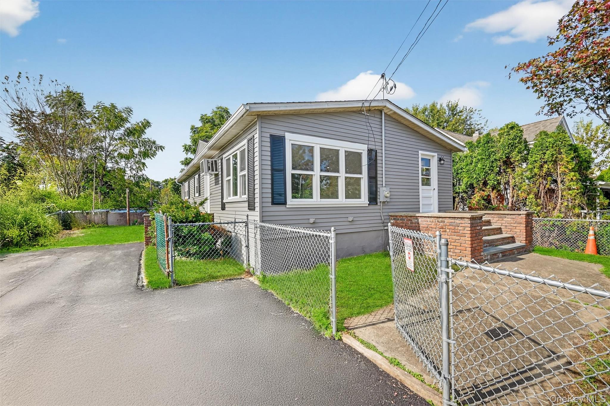 14 Myrtle Avenue, New Windsor, NY 12553