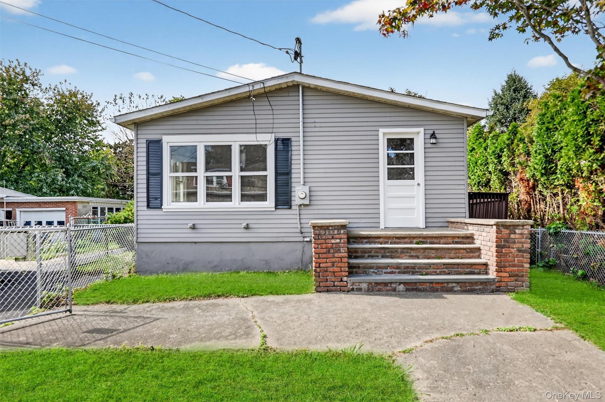 14 Myrtle Avenue, New Windsor, NY 12553