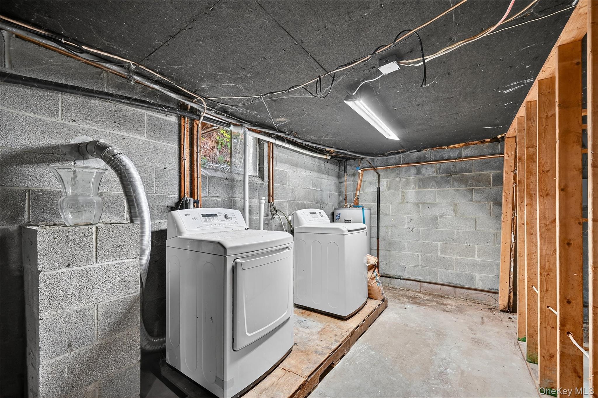 14 Myrtle Avenue, New Windsor, NY 12553