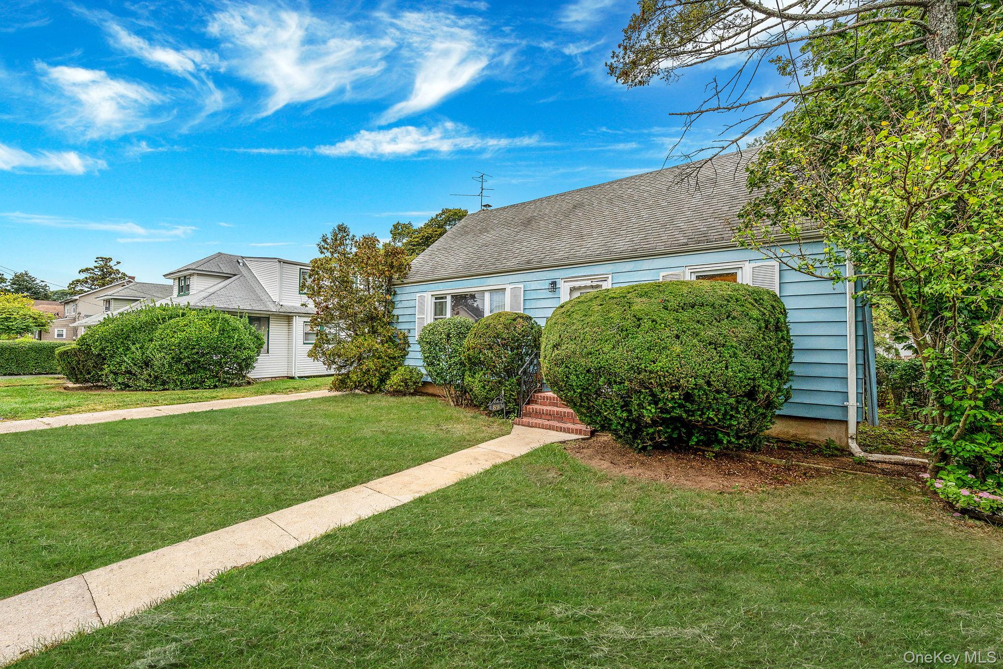 89 E Clinton Avenue, Roosevelt, NY 11575