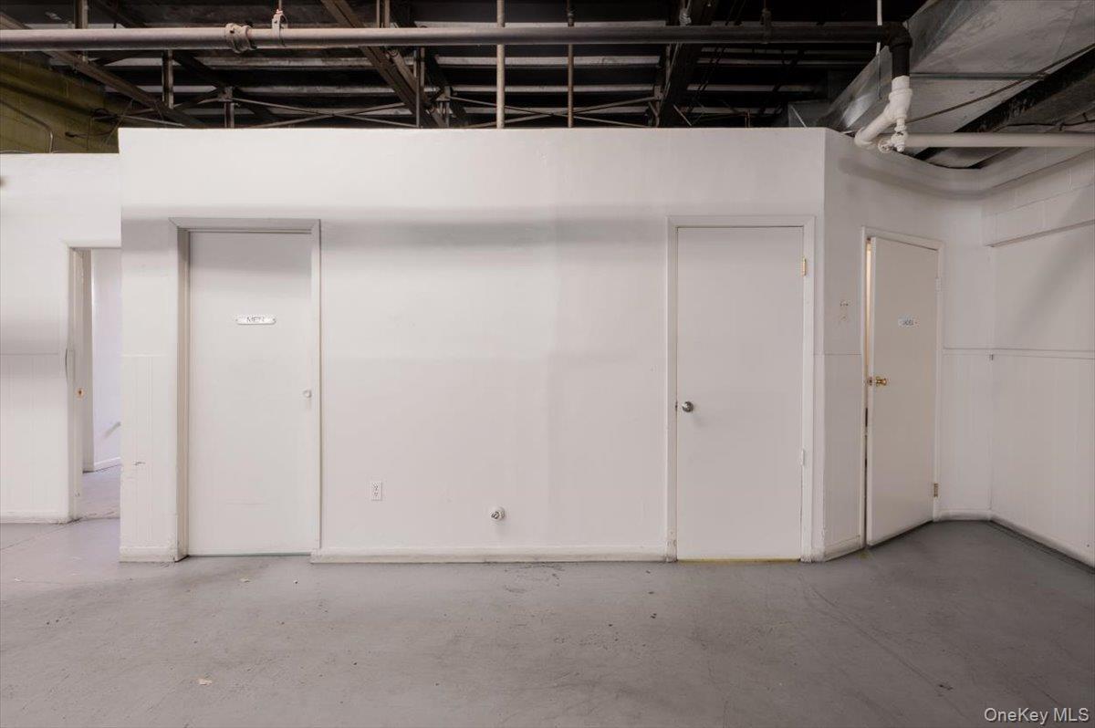 36 Sylvester Street # 2, Westbury, NY 11590