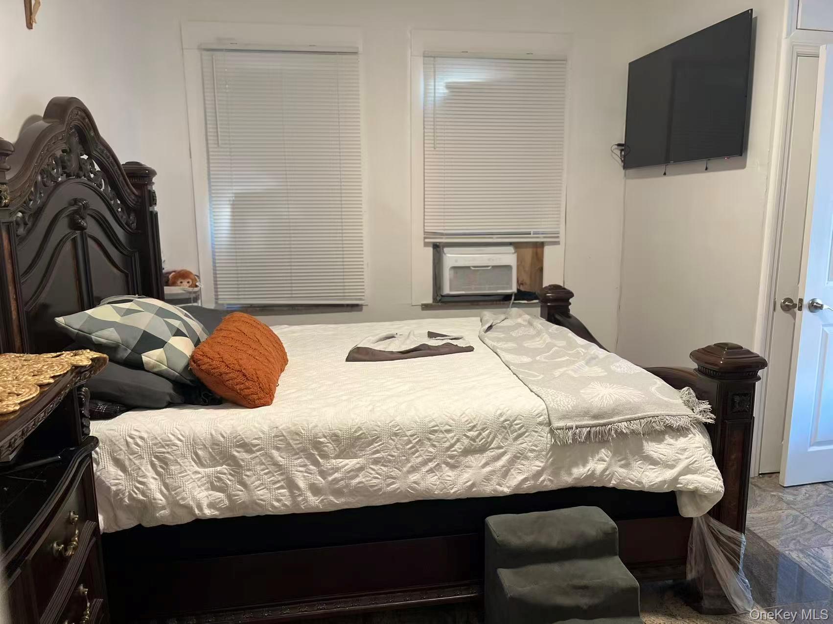 13420 57th Avenue, Flushing, NY 11355