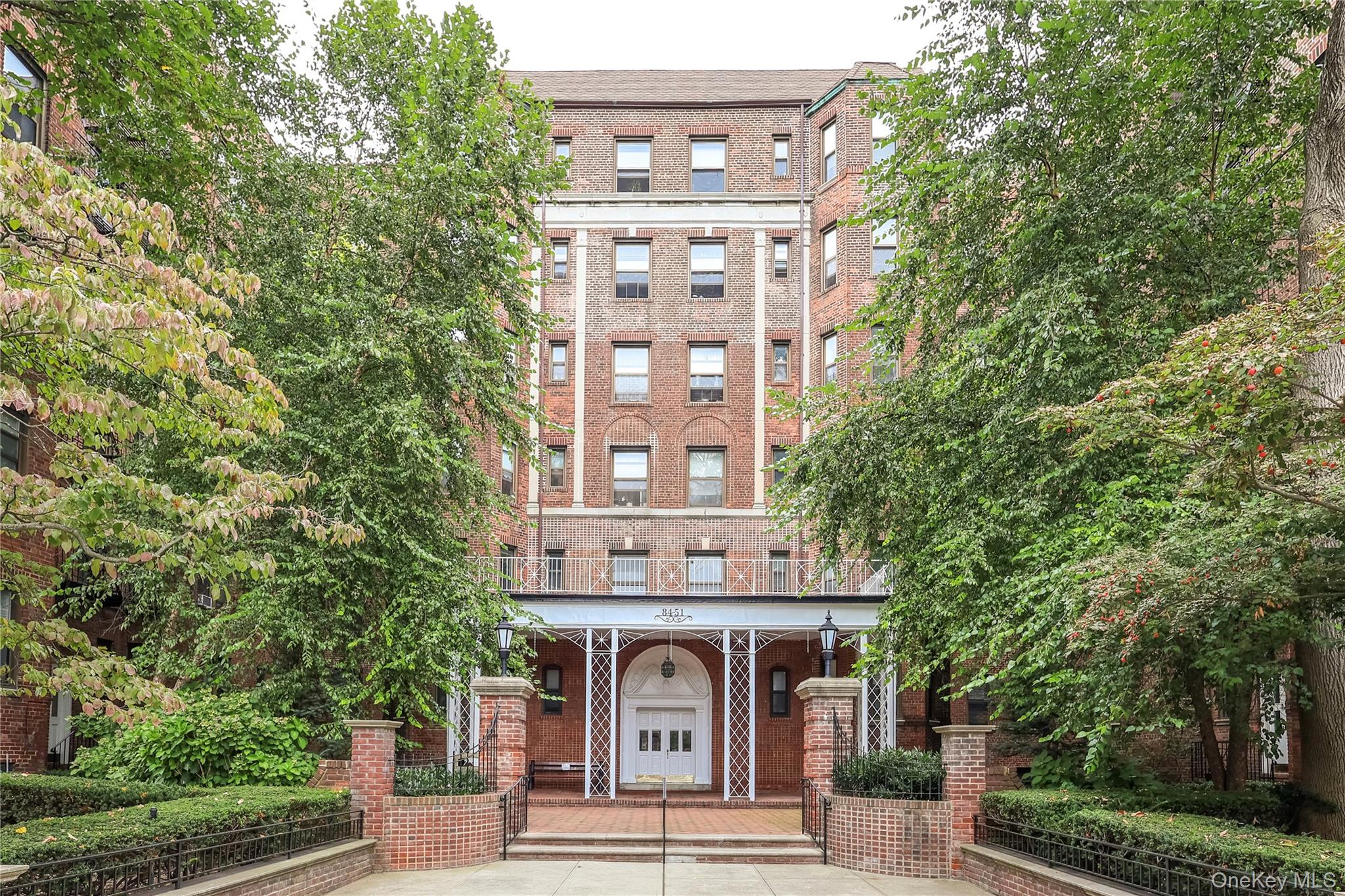 84-51 Beverly Road # 2V, Kew Gardens, NY 11415