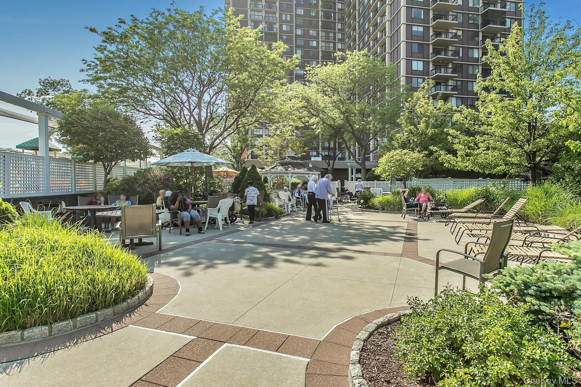 269-10 Grand Central Parkway # 27T, Floral Park, NY 11005