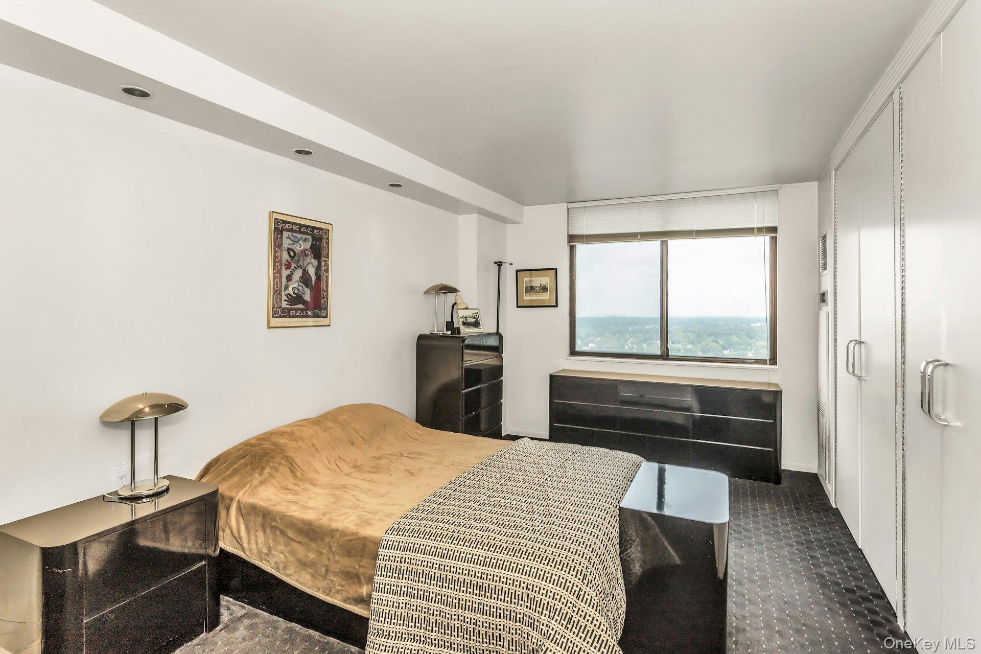 269-10 Grand Central Parkway # 27T, Floral Park, NY 11005