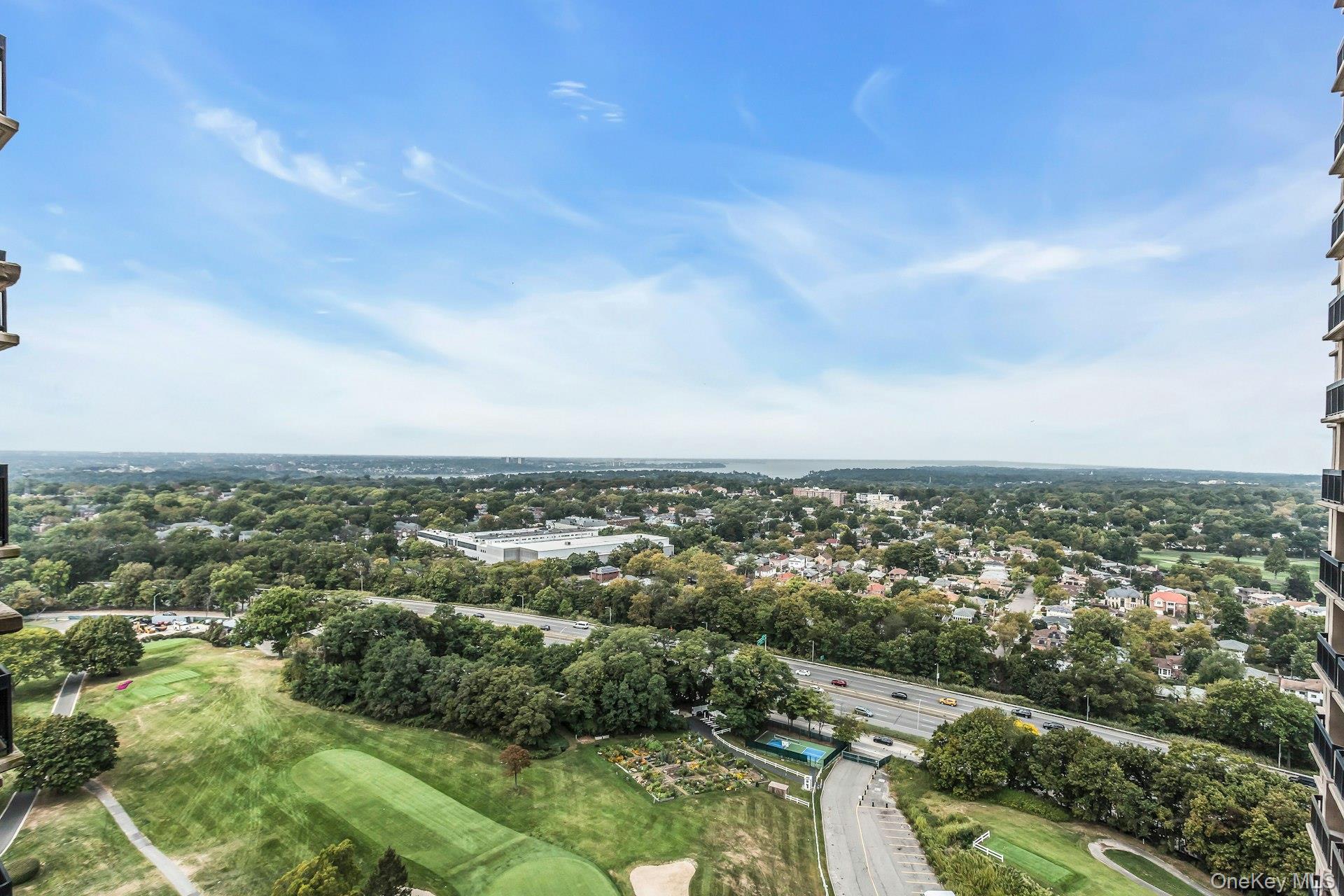 269-10 Grand Central Parkway # 27T, Floral Park, NY 11005