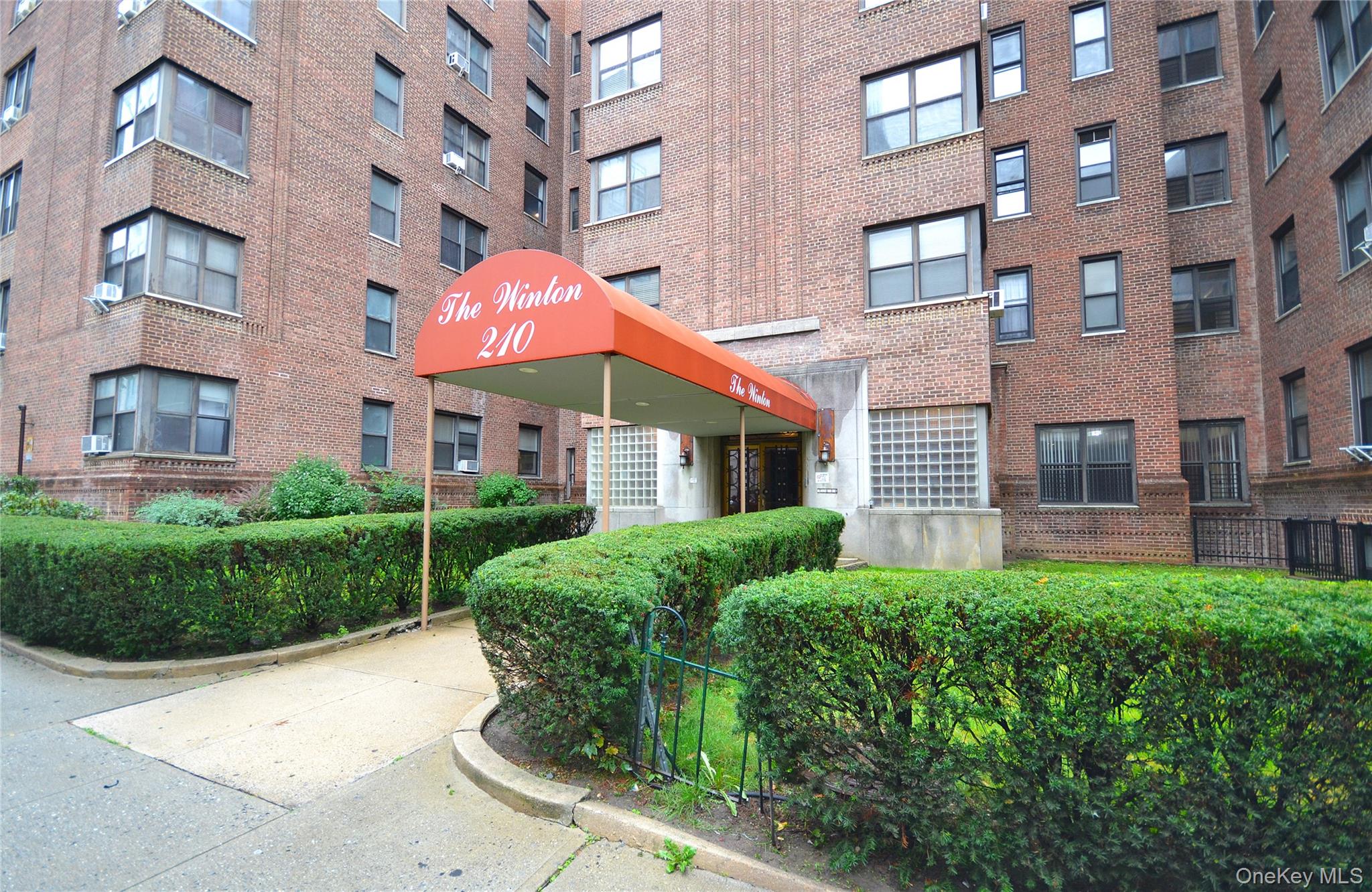 210 Martine Avenue # 1H, White Plains, NY 10601