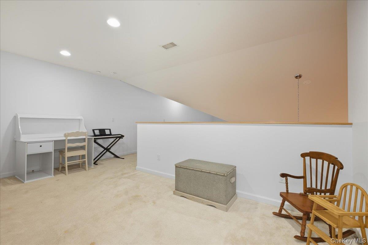 133 Spring Drive # 133, East Meadow, NY 11554