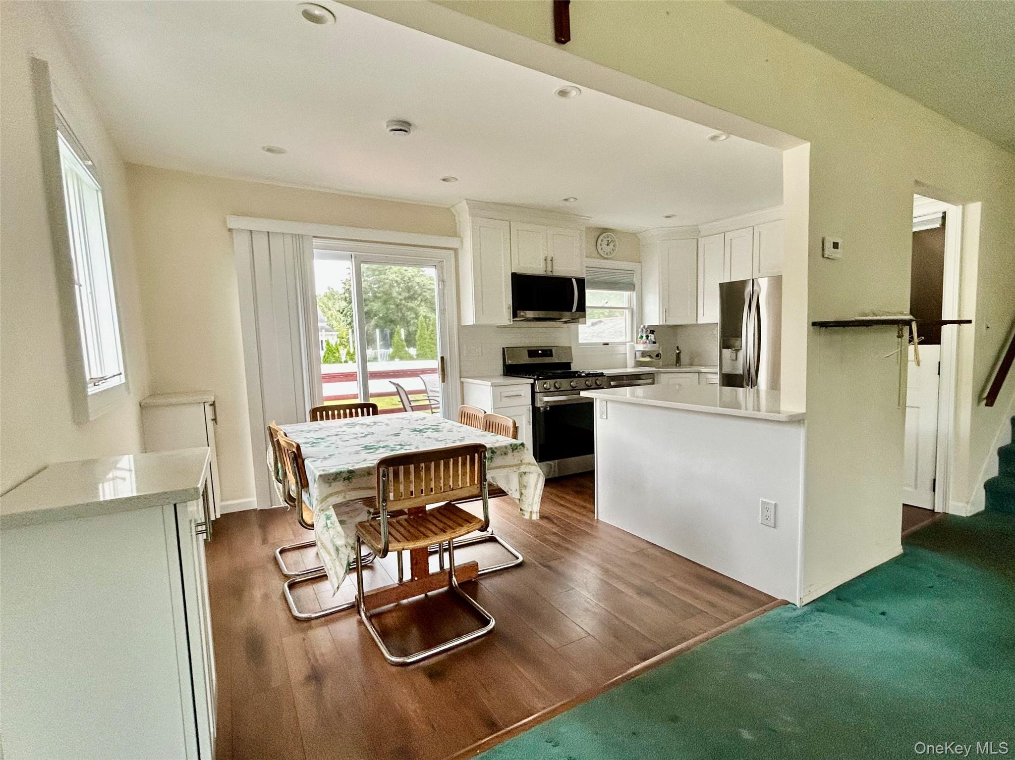 577 Peter Paul Drive, West Islip, NY 11795