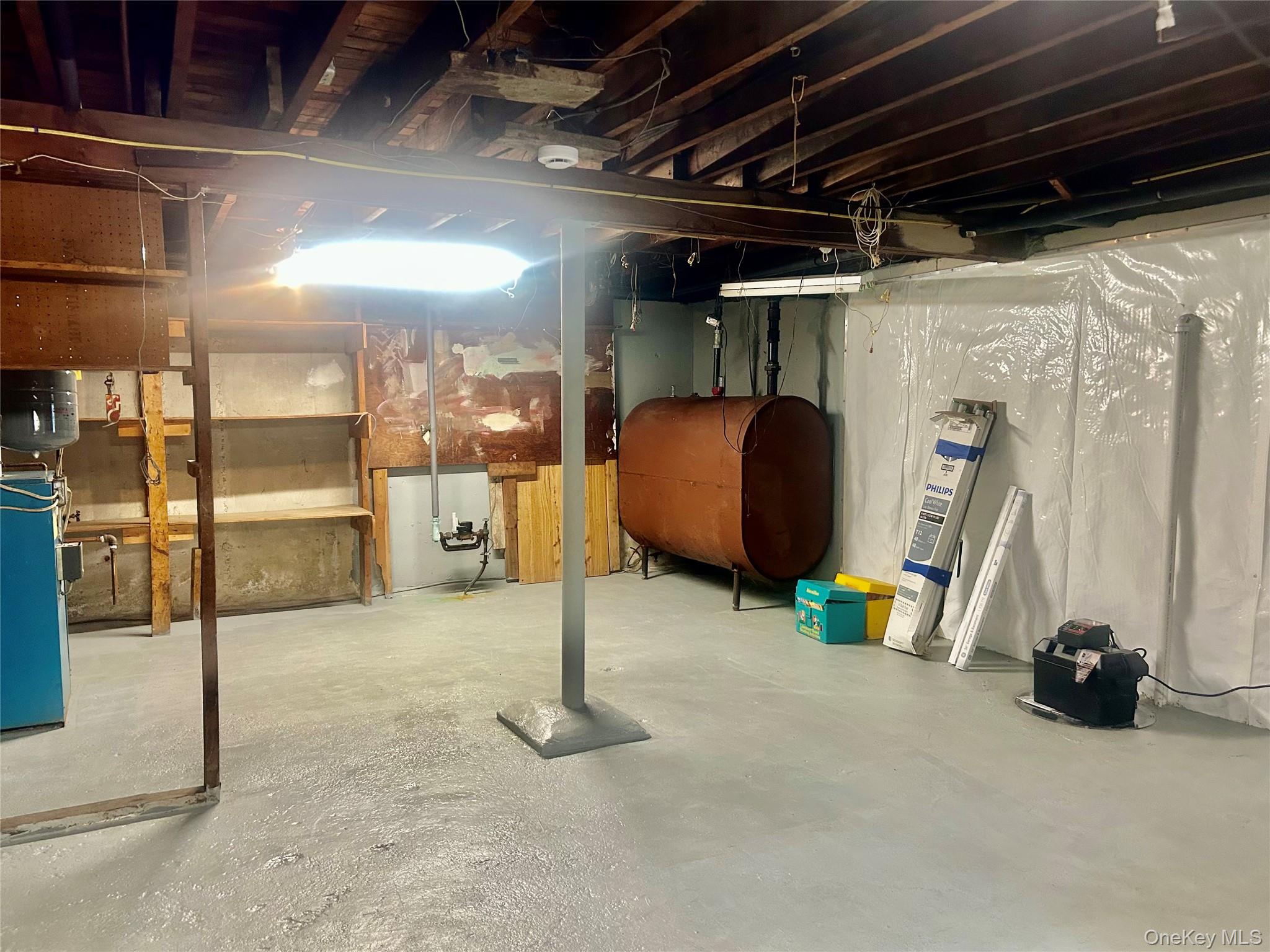 577 Peter Paul Drive, West Islip, NY 11795