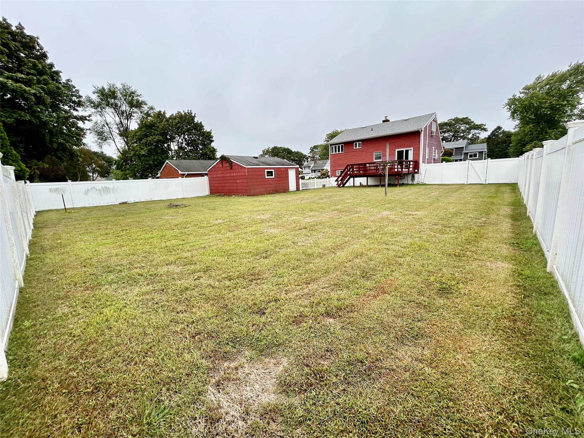 577 Peter Paul Drive, West Islip, NY 11795