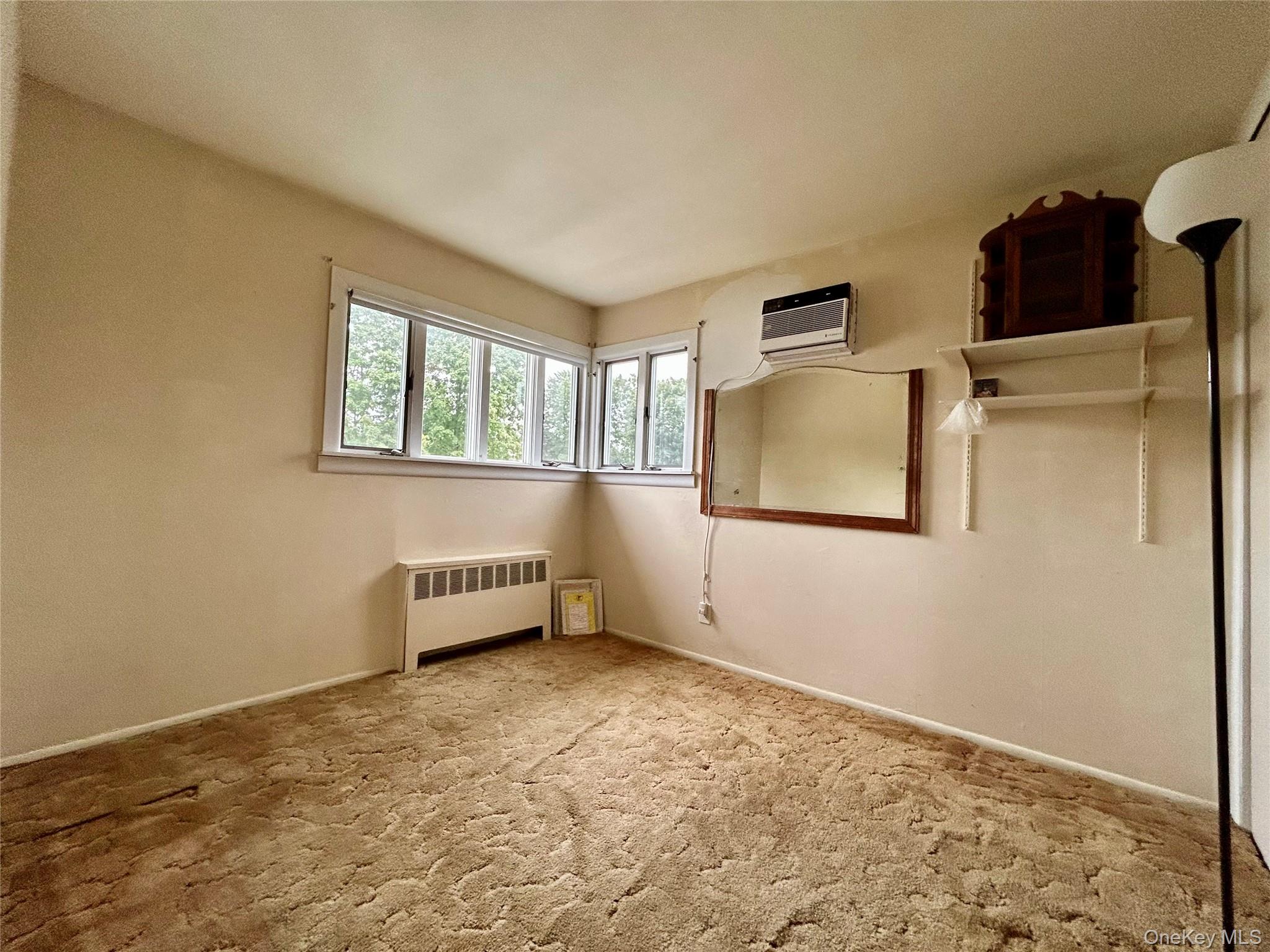 577 Peter Paul Drive, West Islip, NY 11795