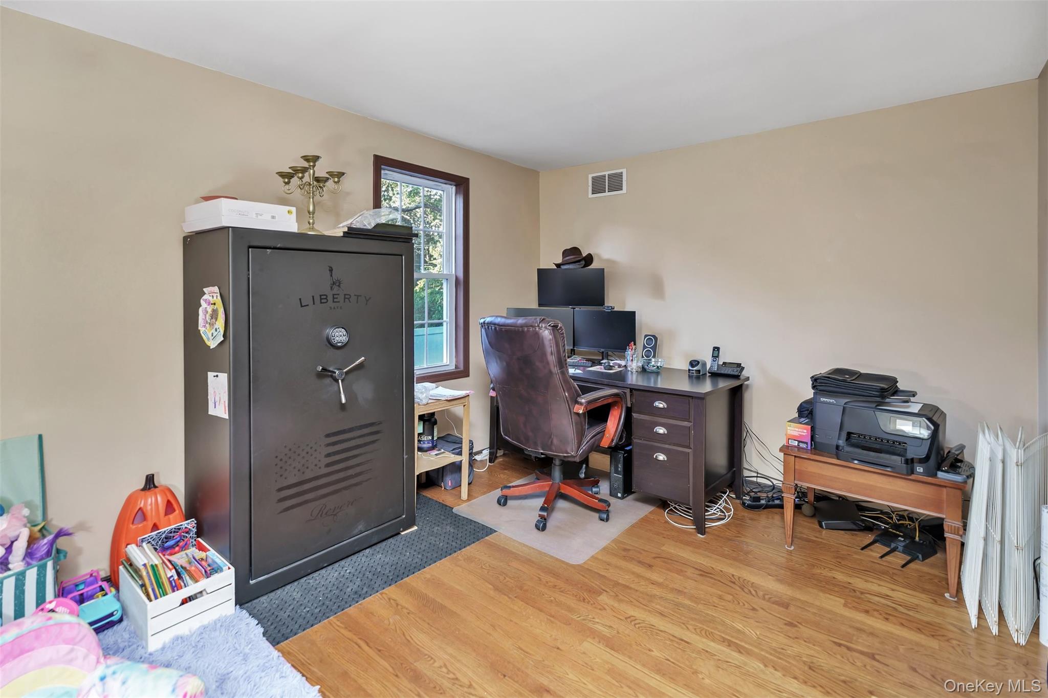 81 Beach Road, Wading River, NY 11792