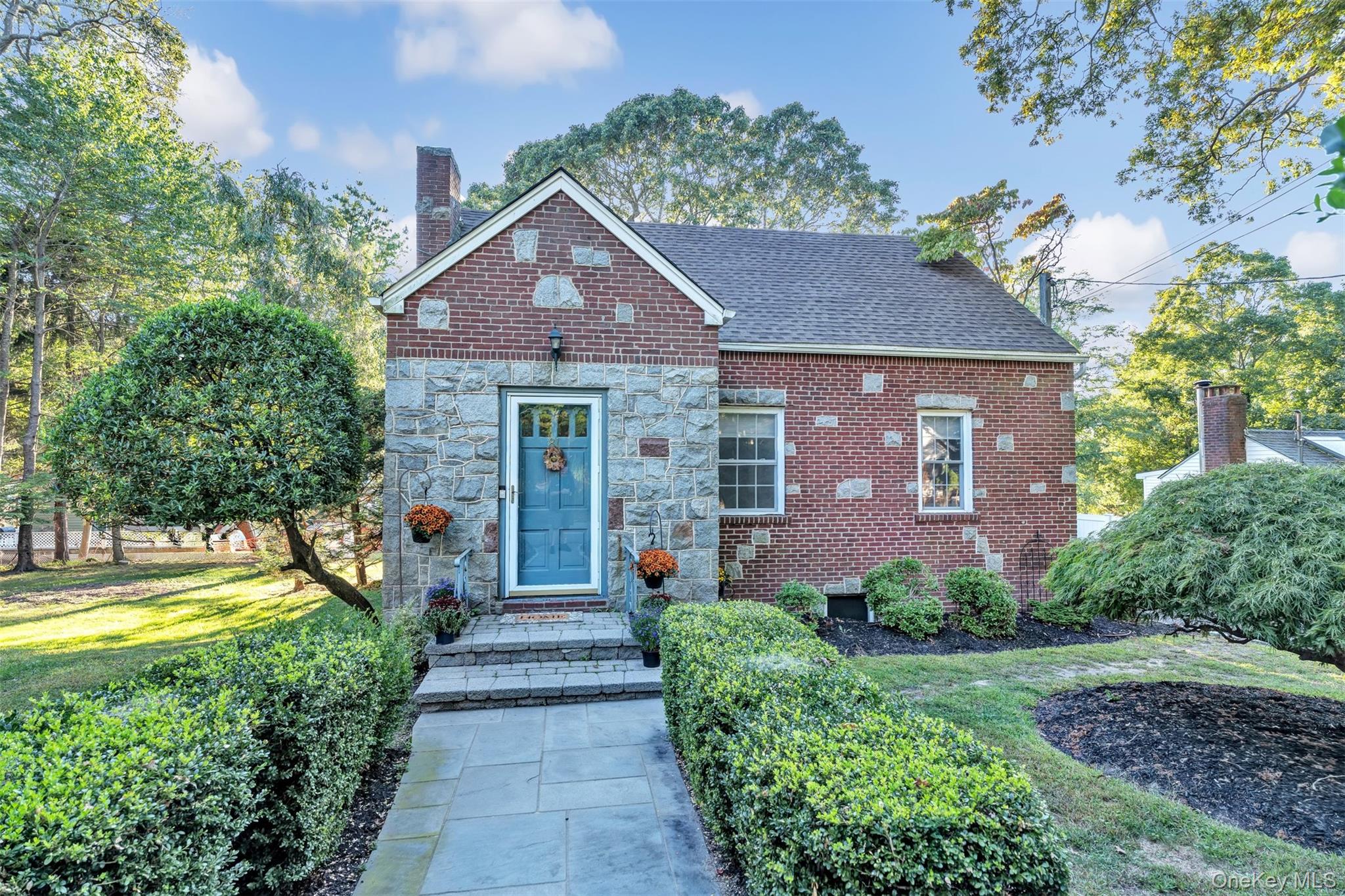 81 Beach Road, Wading River, NY 11792