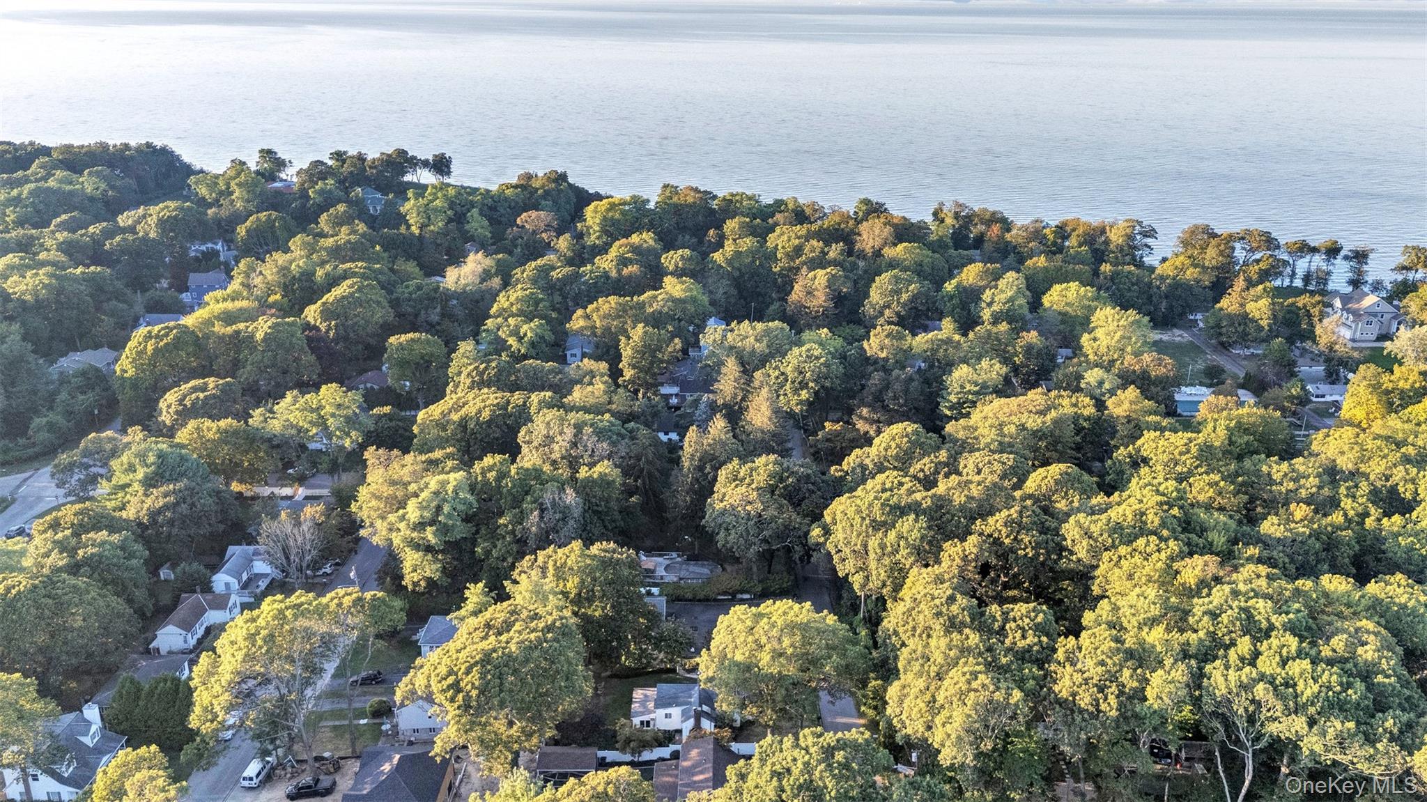 81 Beach Road, Wading River, NY 11792