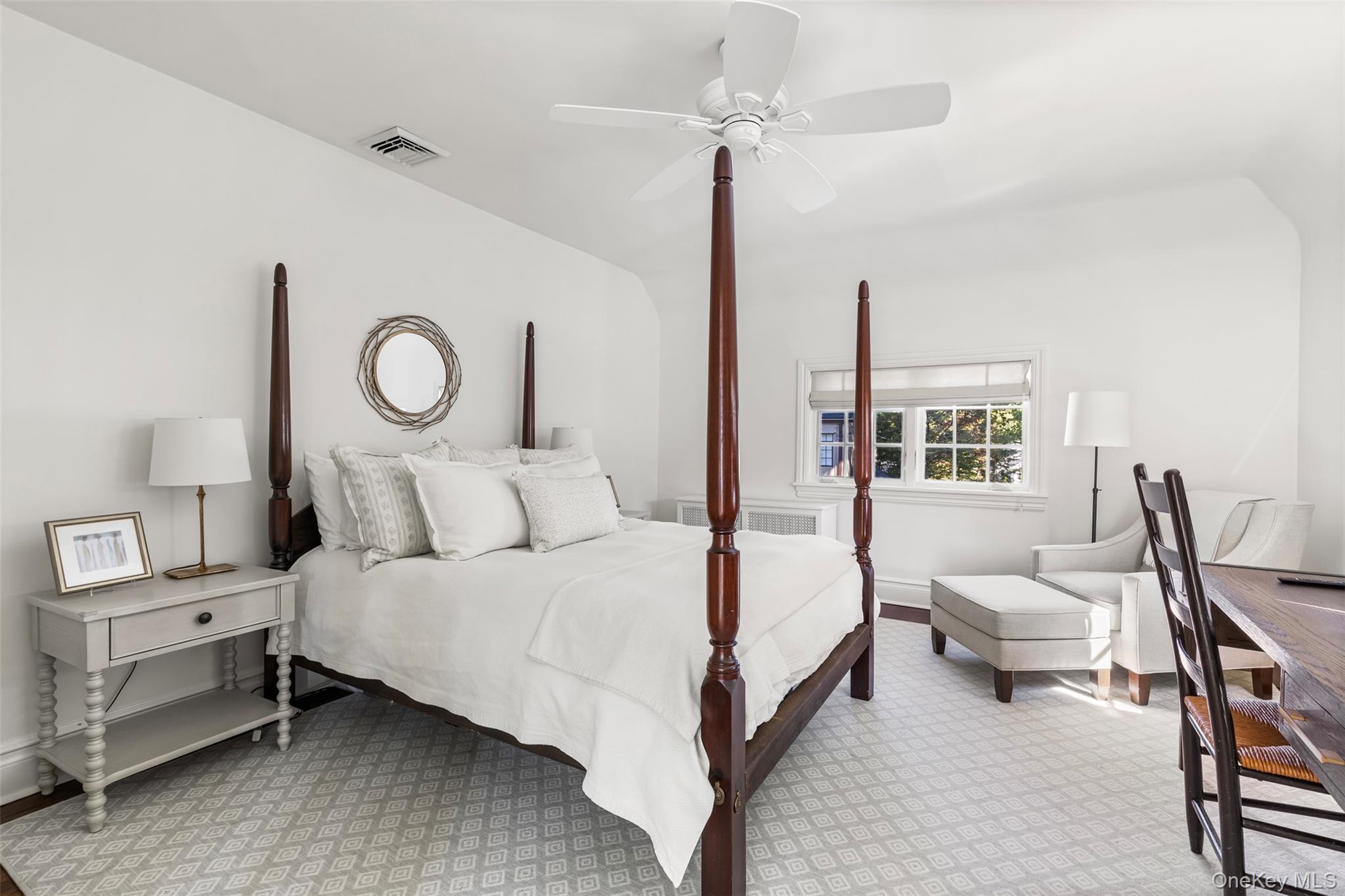 212 Pondfield Road W, Bronxville, NY 10708