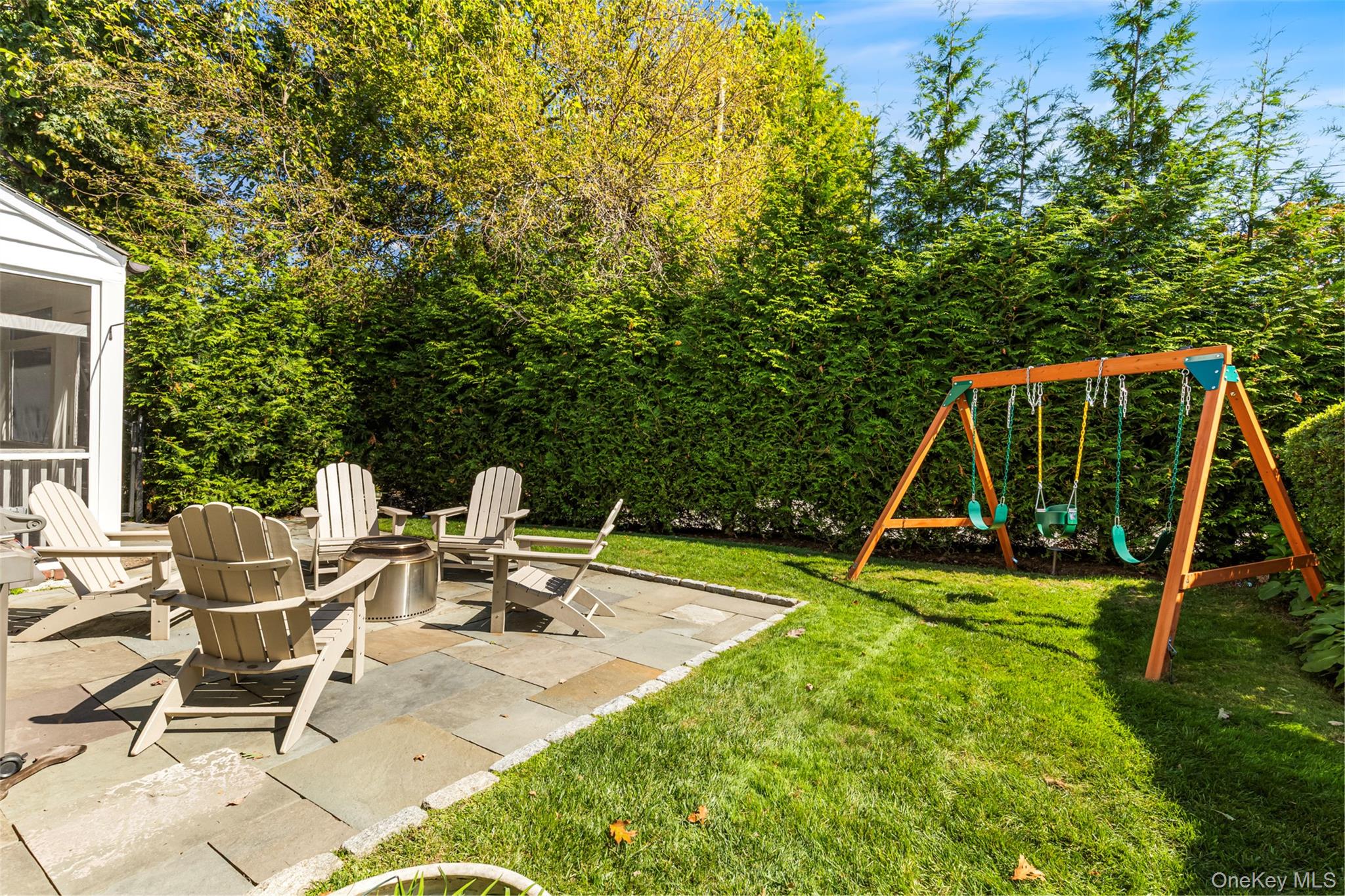 212 Pondfield Road W, Bronxville, NY 10708