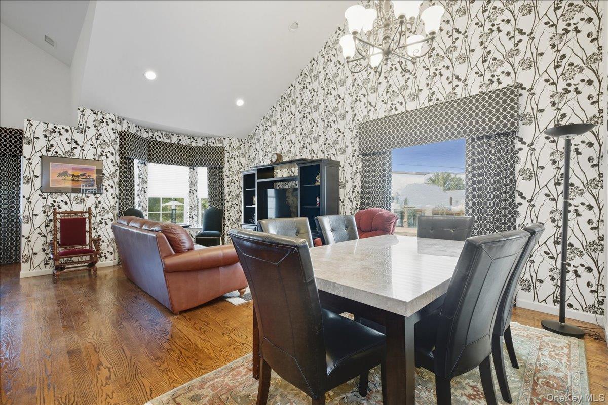 383 Summer Court, East Meadow, NY 11554