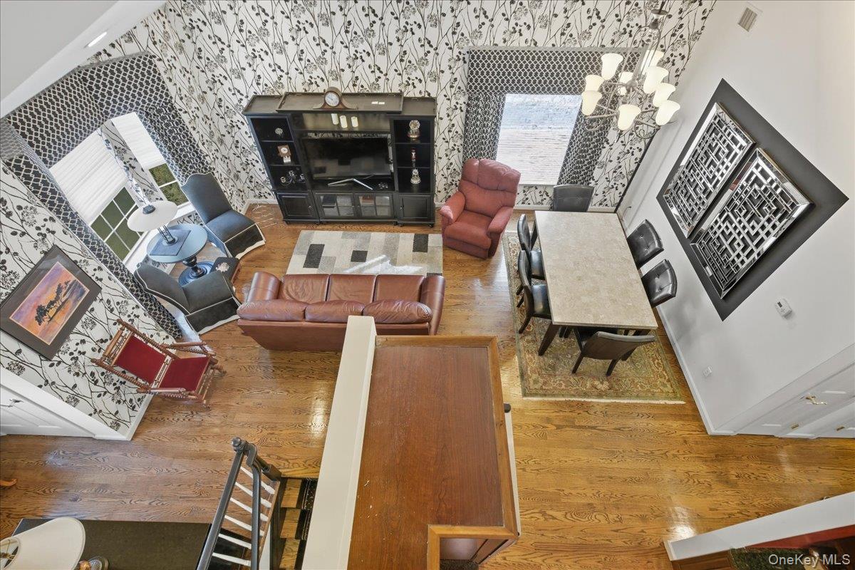 383 Summer Court, East Meadow, NY 11554