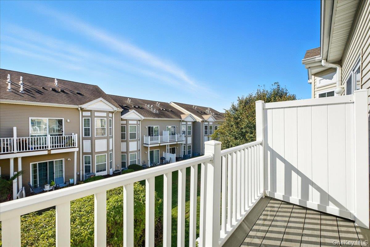 383 Summer Court, East Meadow, NY 11554