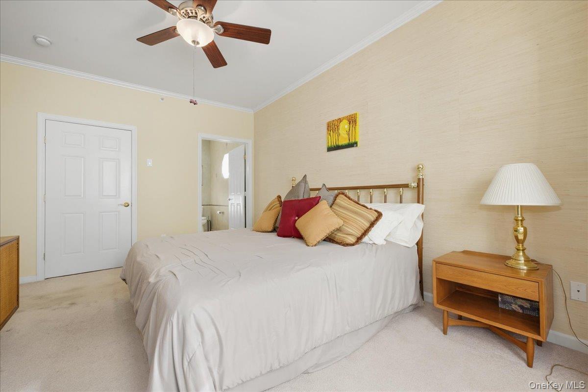 383 Summer Court, East Meadow, NY 11554