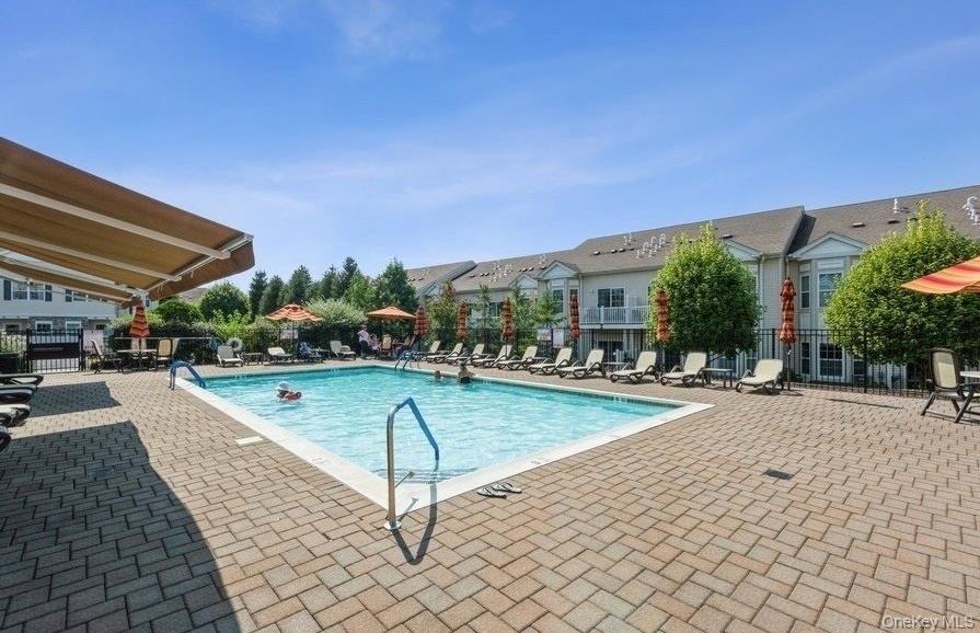 383 Summer Court, East Meadow, NY 11554