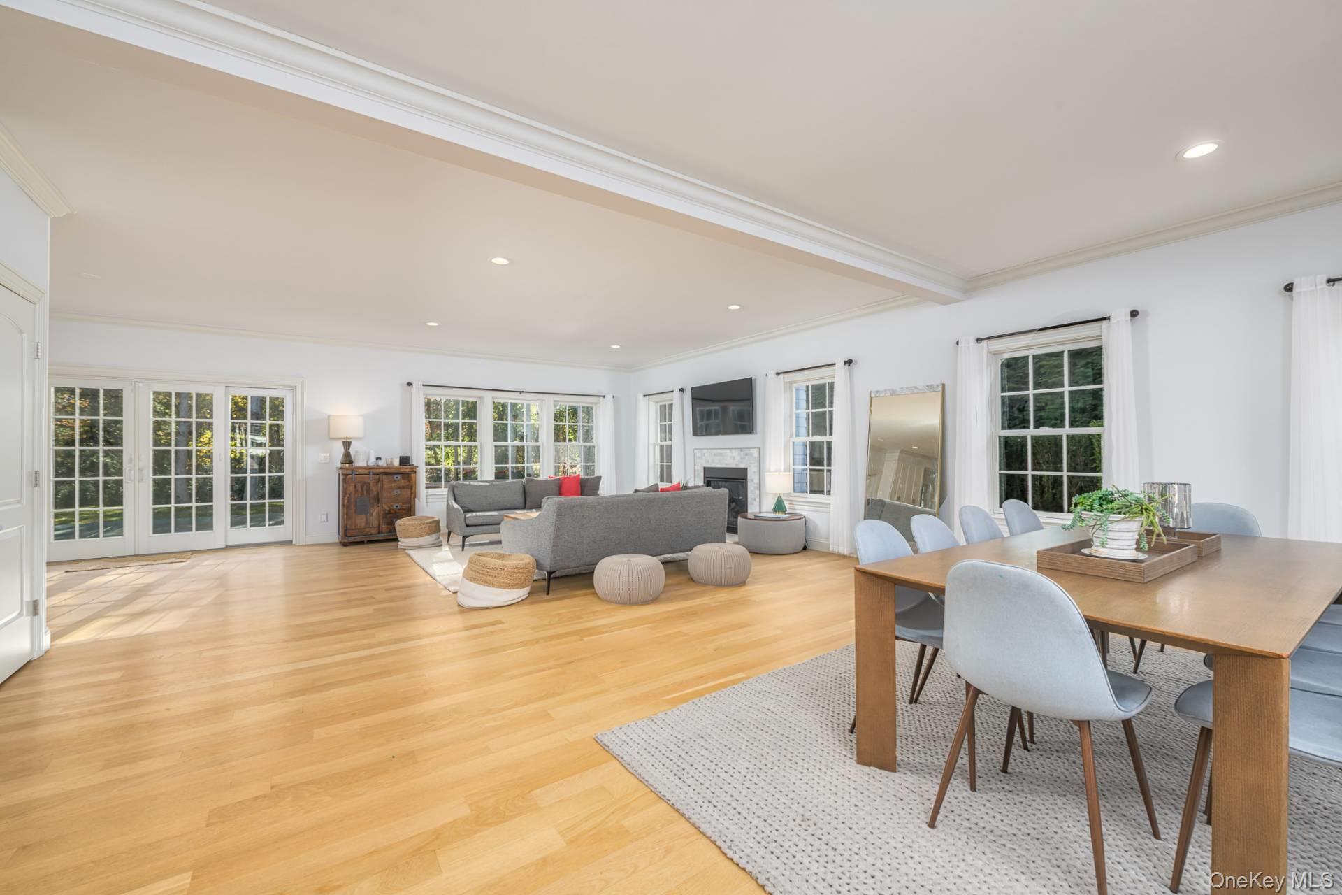 491 Montauk Highway, Quiogue, NY 11978