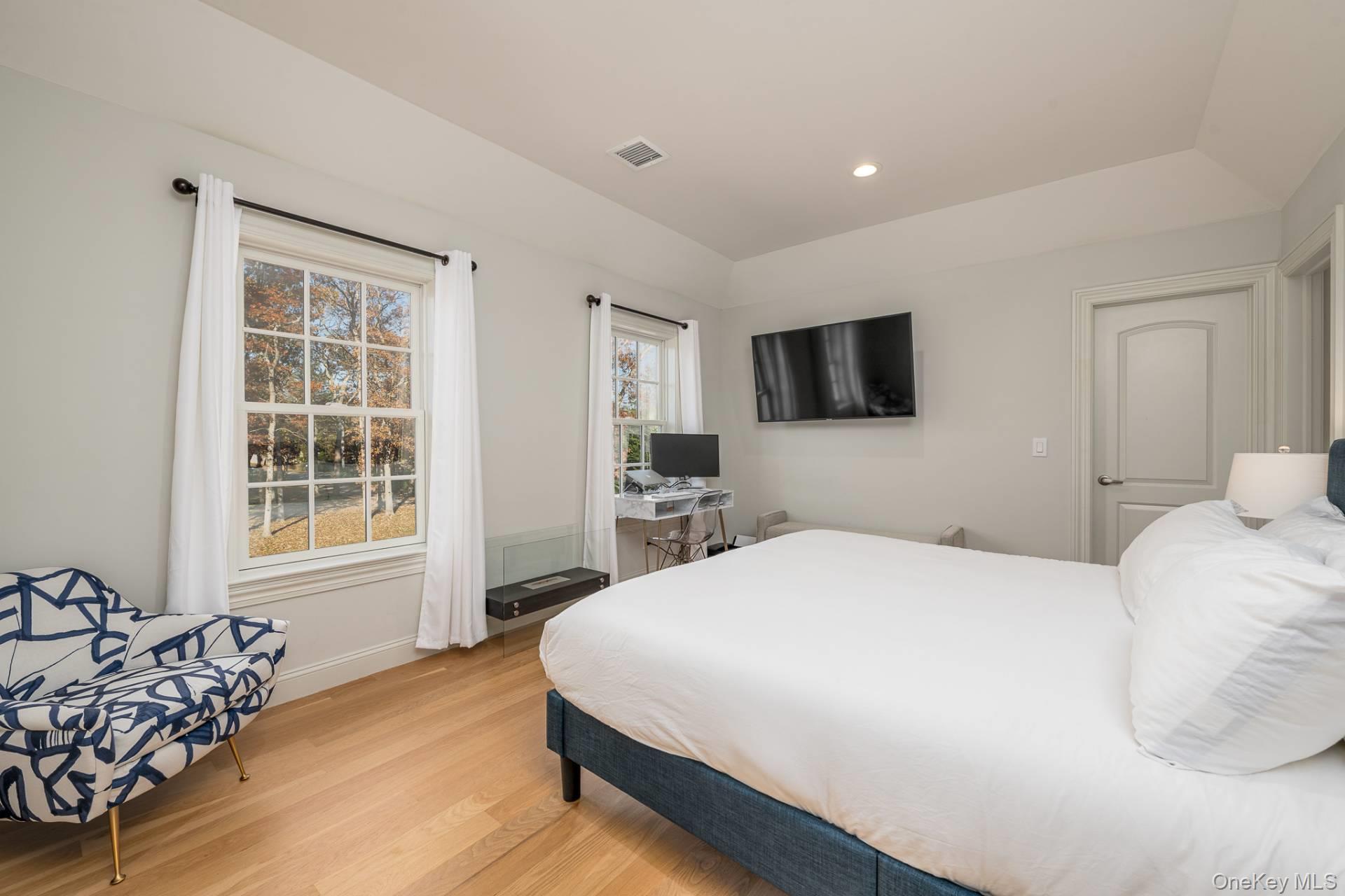 491 Montauk Highway, Quiogue, NY 11978