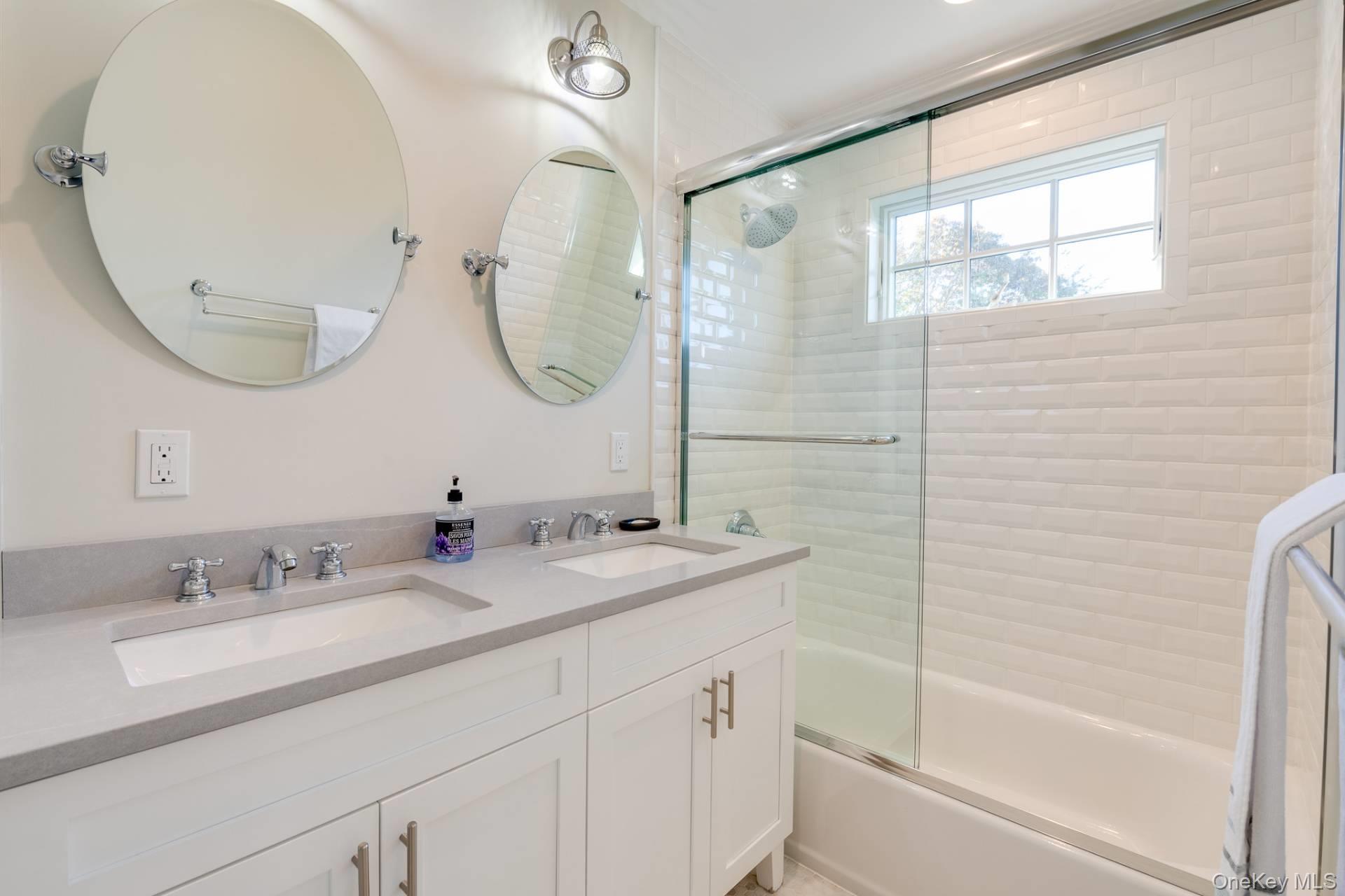 491 Montauk Highway, Quiogue, NY 11978