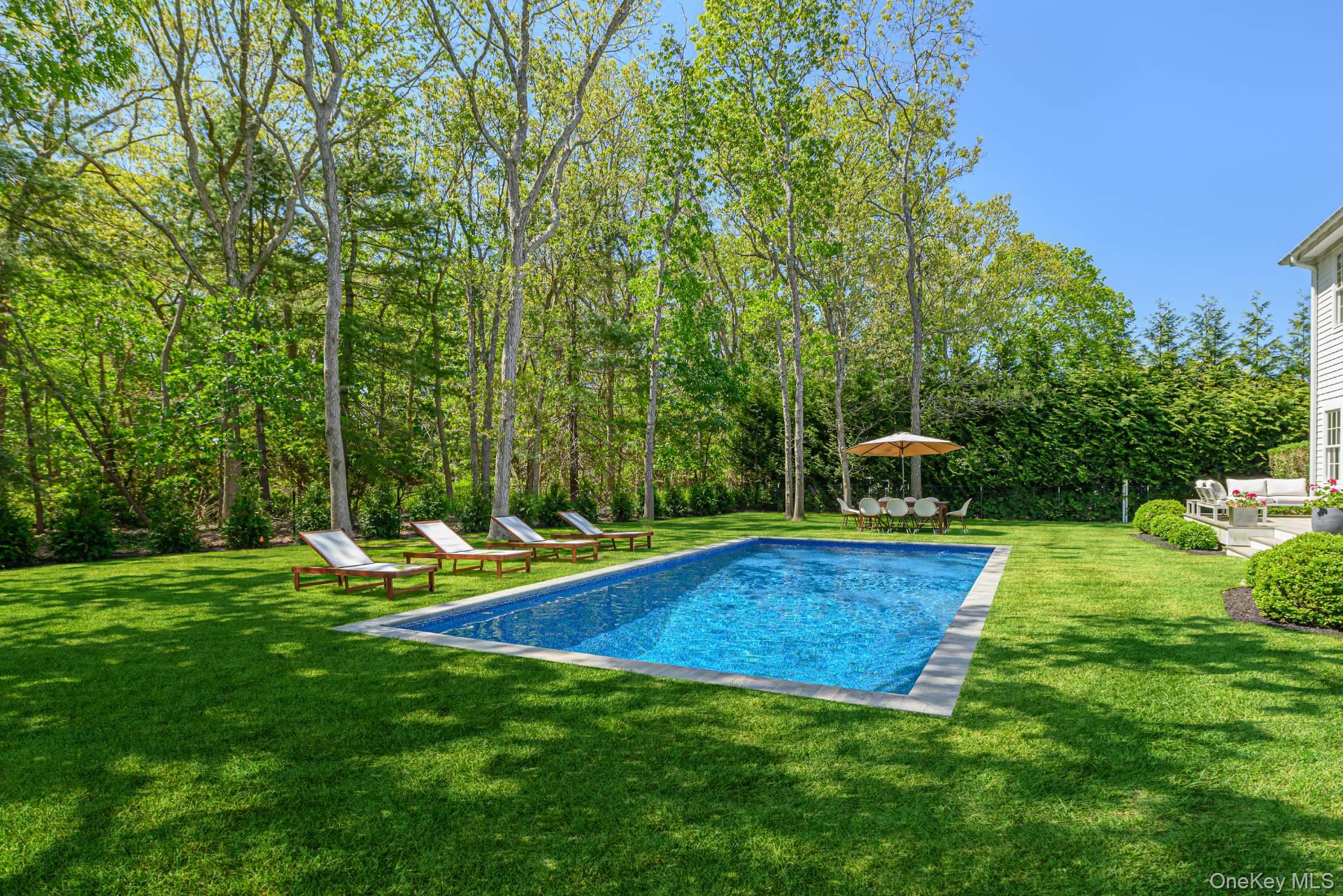 491 Montauk Highway, Quiogue, NY 11978