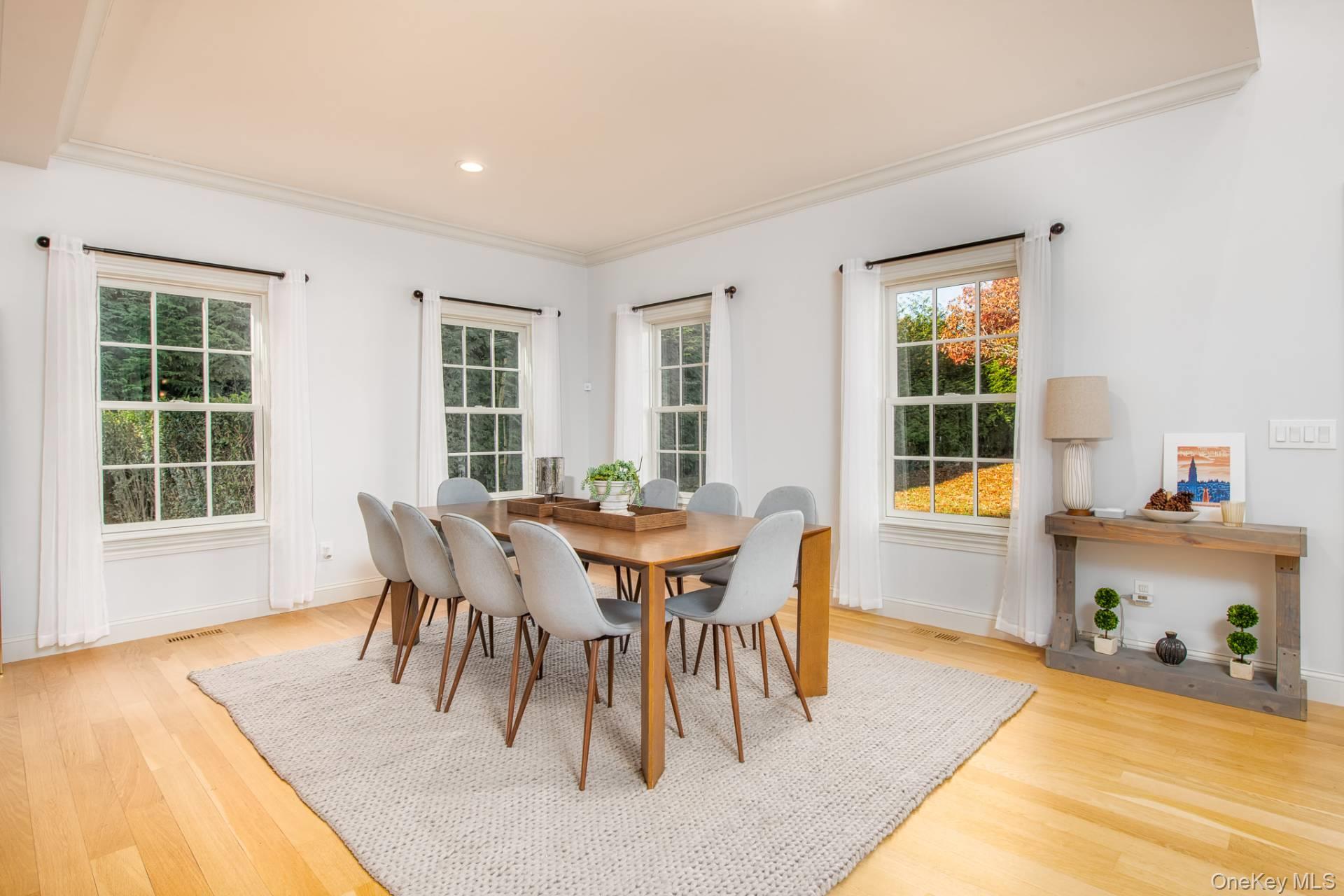 491 Montauk Highway, Quiogue, NY 11978