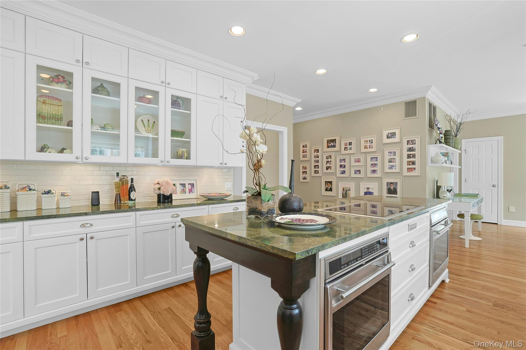 19 Stony Hollow, Chappaqua, NY 10514