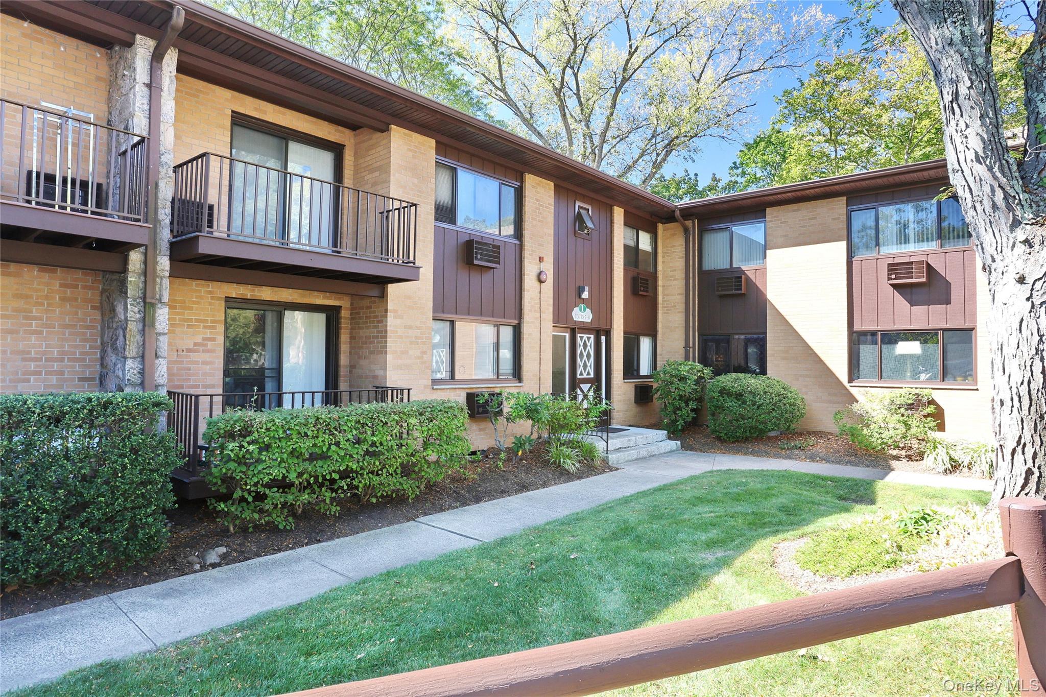 1 W Lawrence Park Drive # 10, Piermont, NY 10968