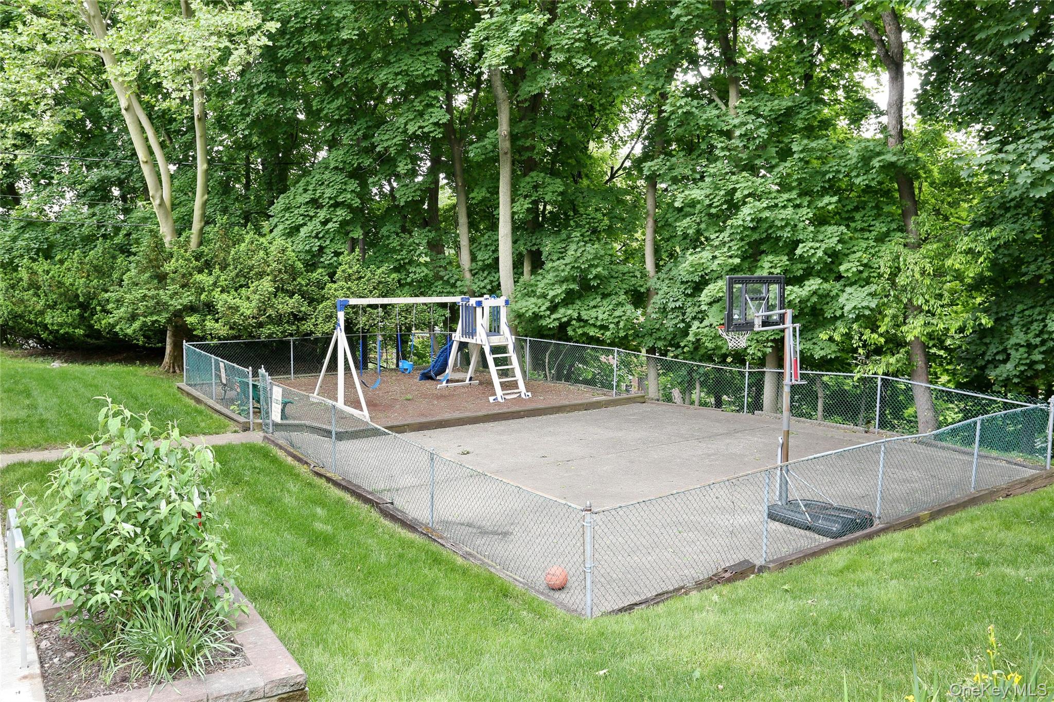 1 W Lawrence Park Drive # 10, Piermont, NY 10968