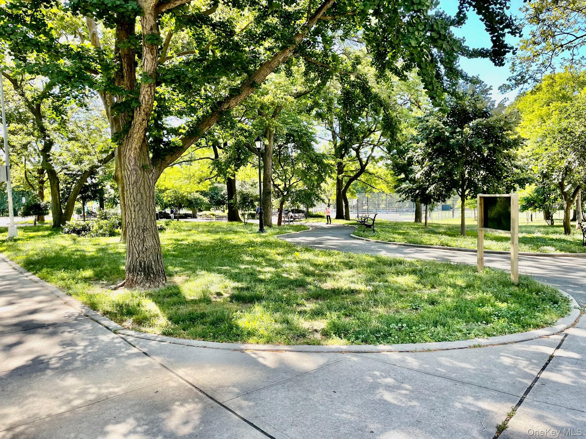 11224 Northern Boulevard # 3G, Corona, NY 11368