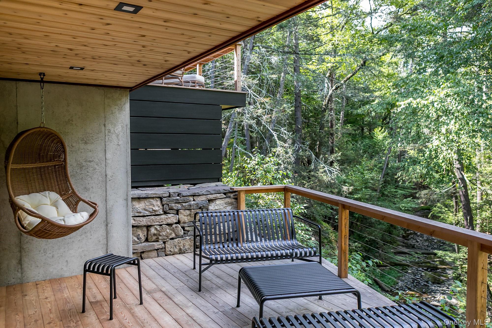 35 Fern Hollow Road, Stone Ridge, NY 12484