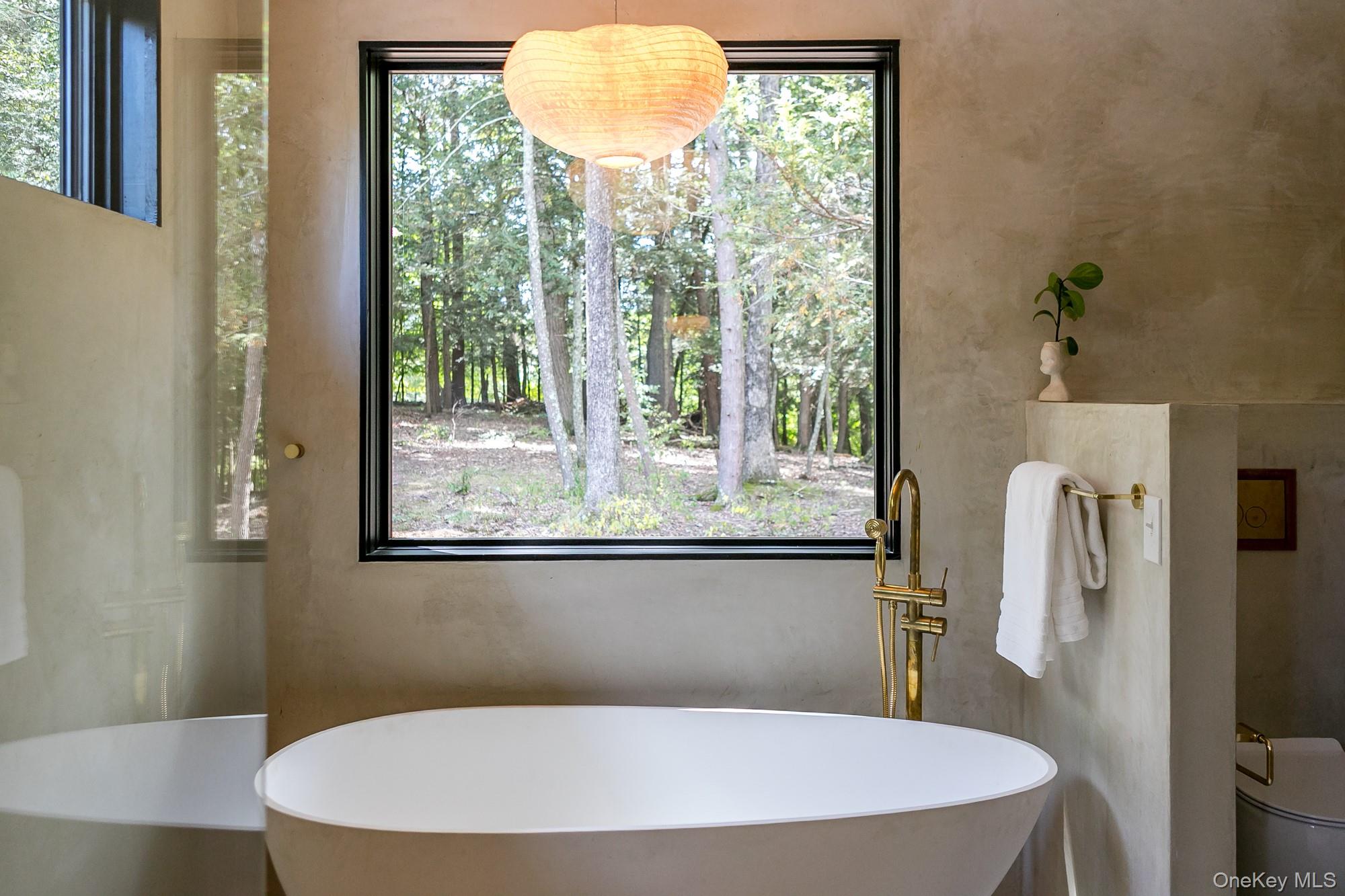 35 Fern Hollow Road, Stone Ridge, NY 12484