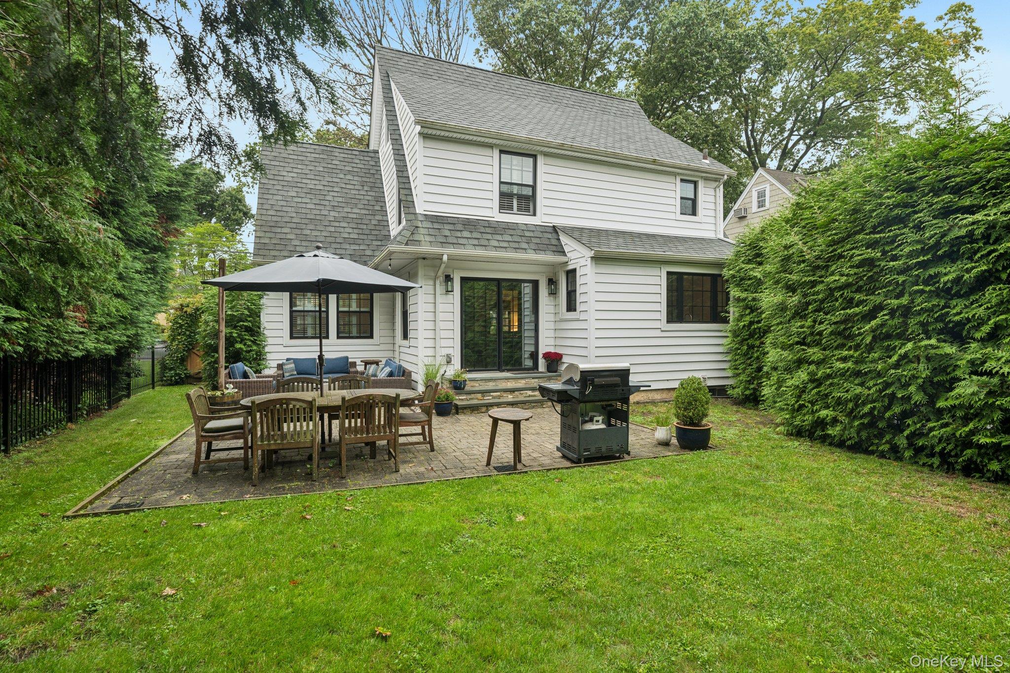 410 Congress Avenue, East Williston, NY 11596