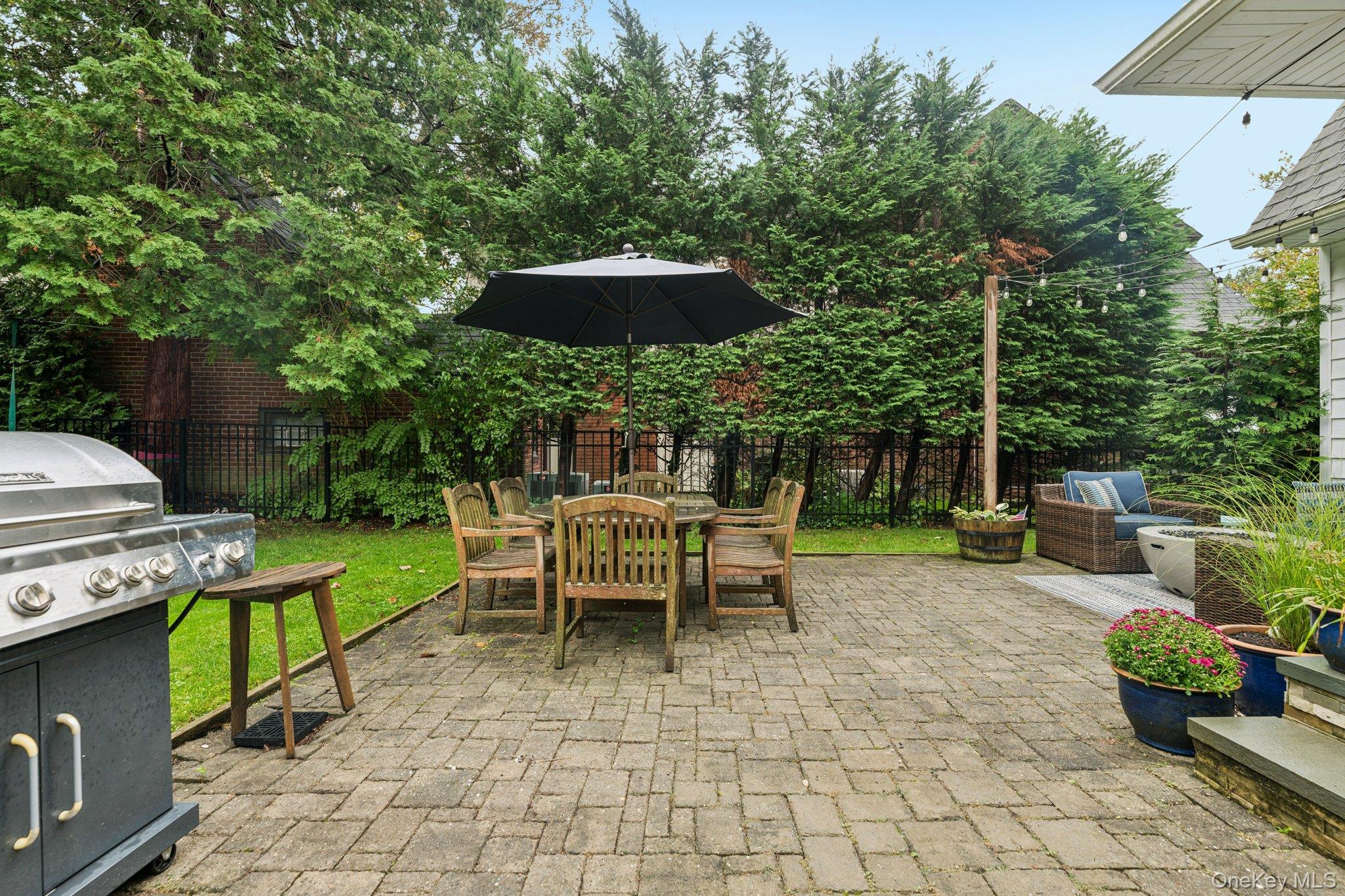 410 Congress Avenue, East Williston, NY 11596