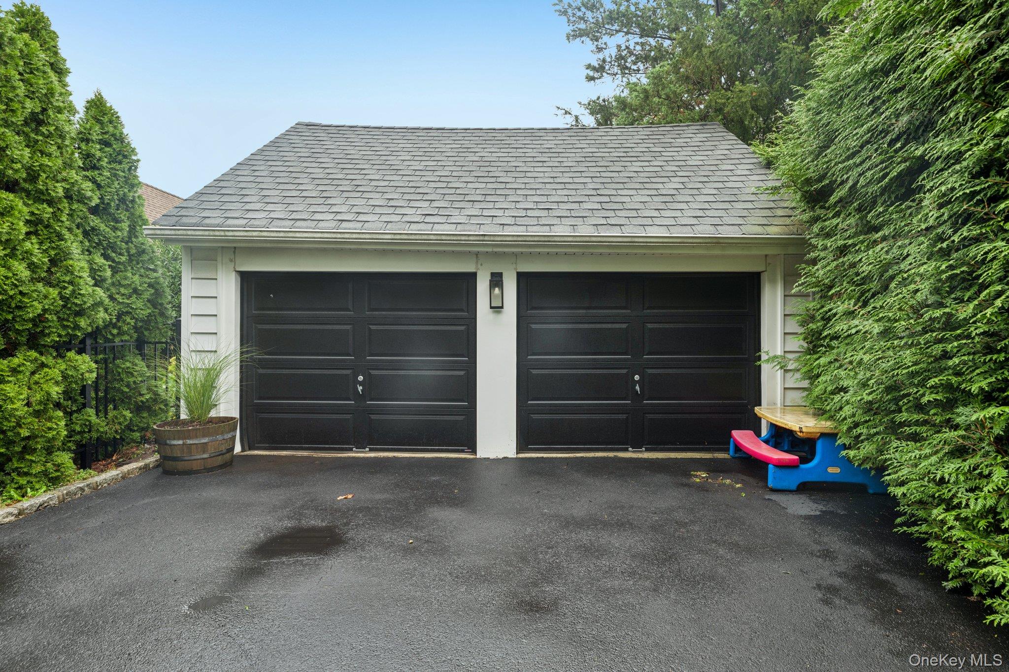 410 Congress Avenue, East Williston, NY 11596