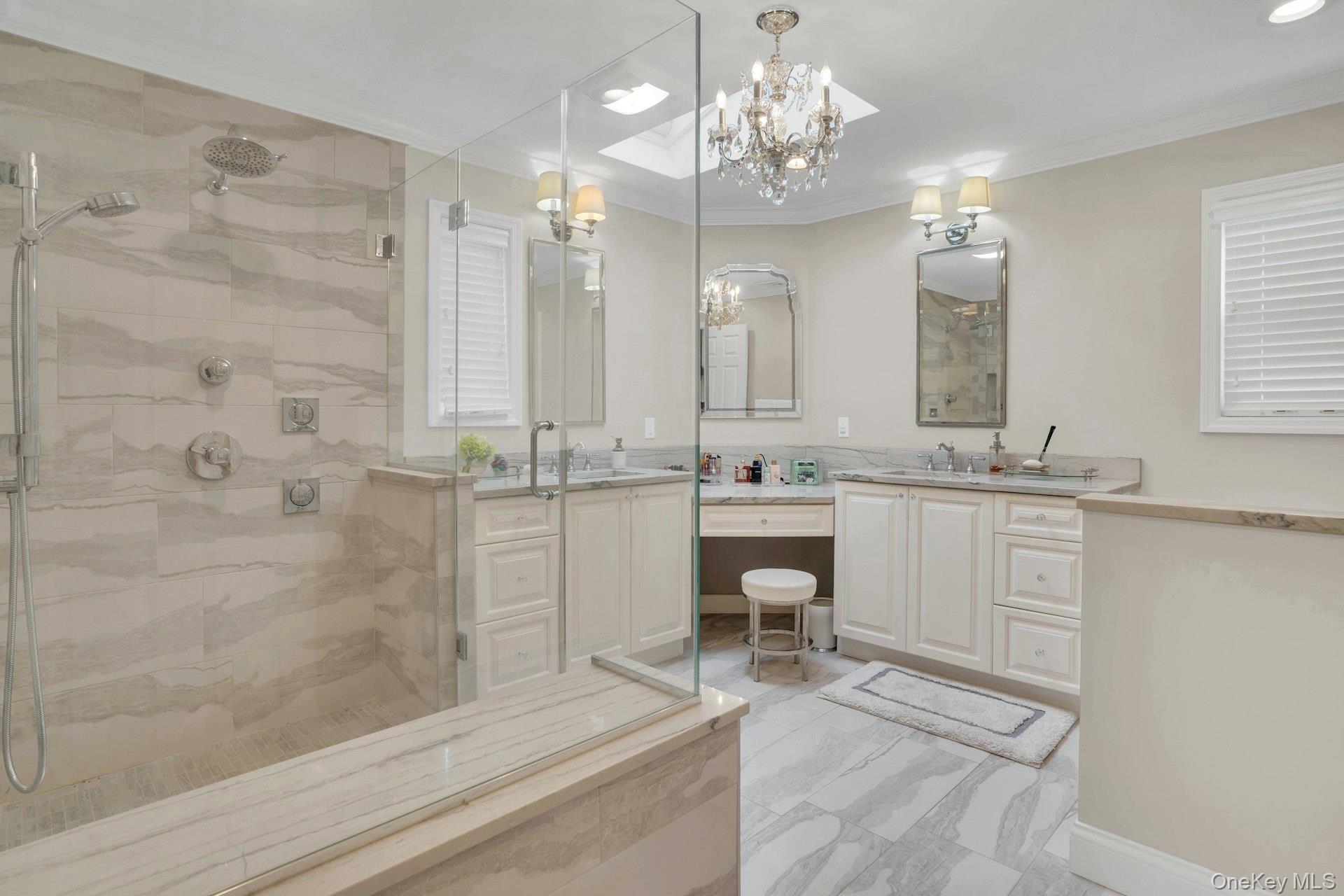 1 Regency Lane, Dix Hills, NY 11746