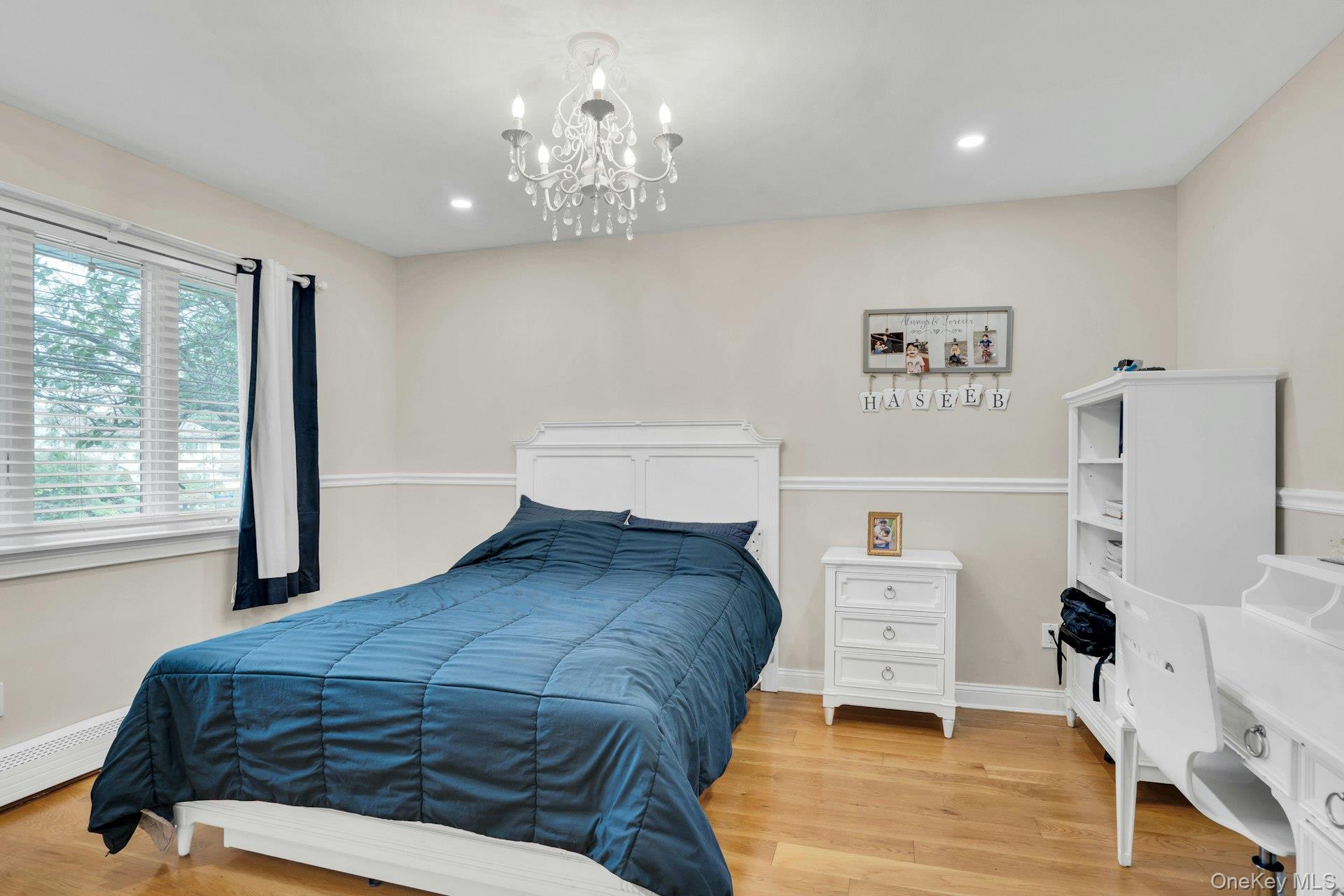 1 Regency Lane, Dix Hills, NY 11746